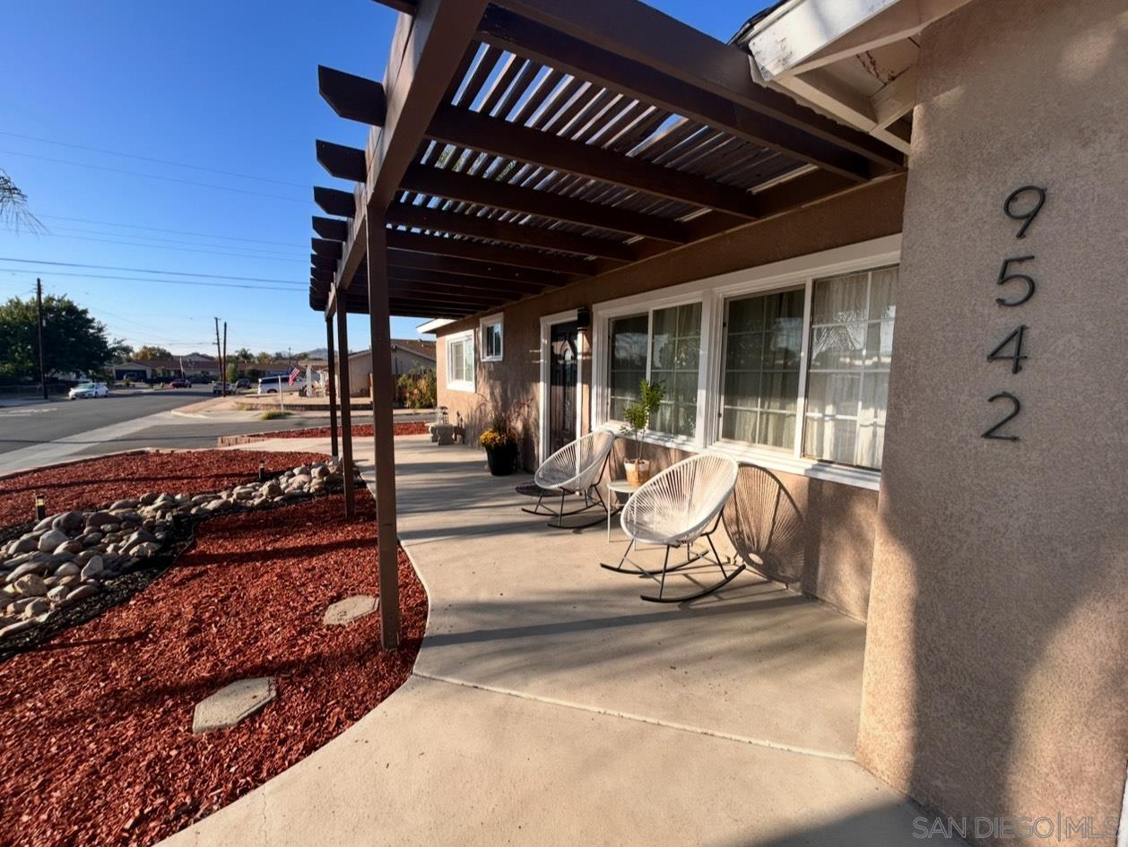 Front Image Thumbnail for SD250040485