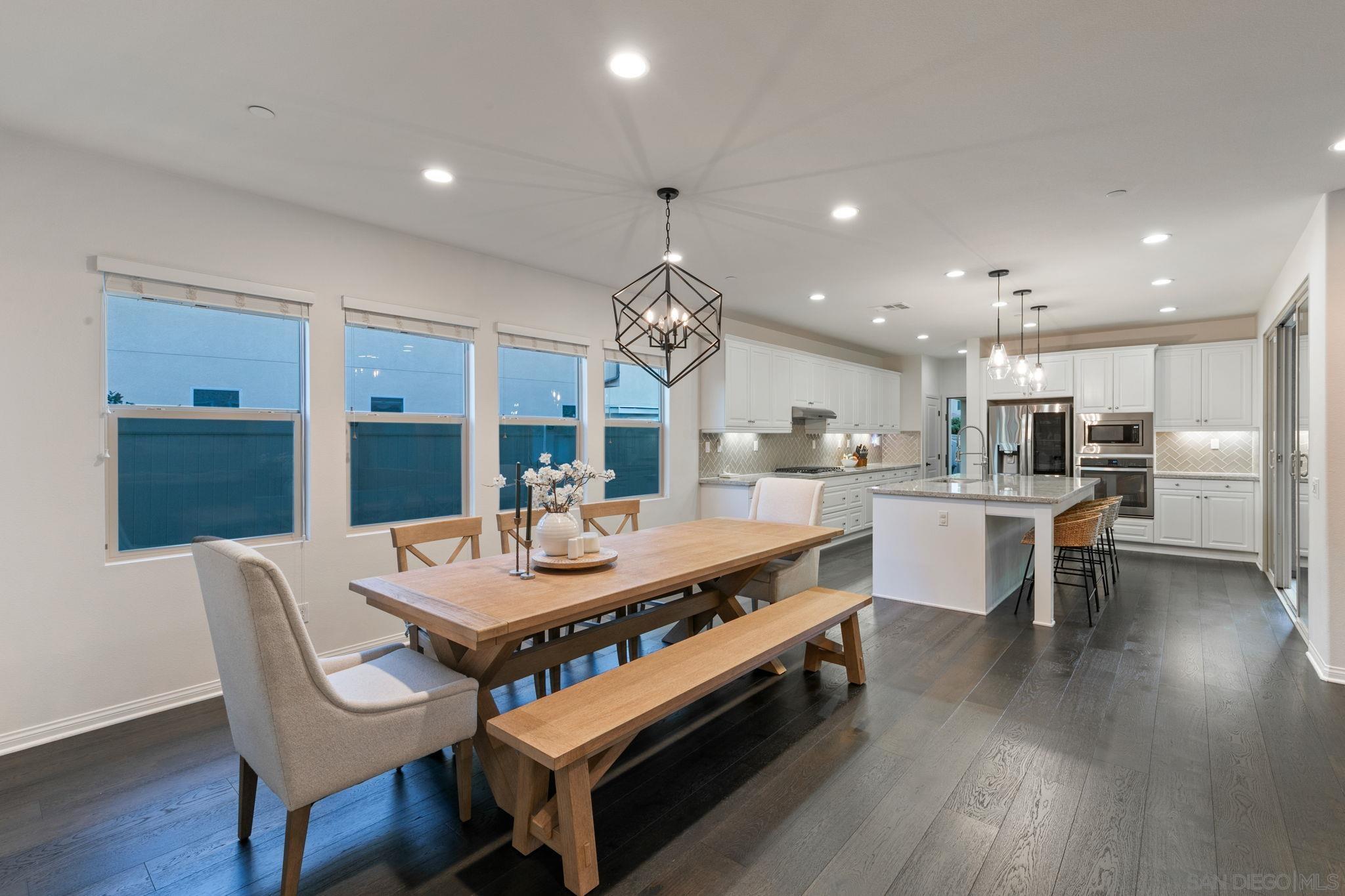 Detail Gallery Image 11 of 70 For 3035  Starry Night Drive, Escondido,  CA 92029 - 5 Beds | 4/1 Baths