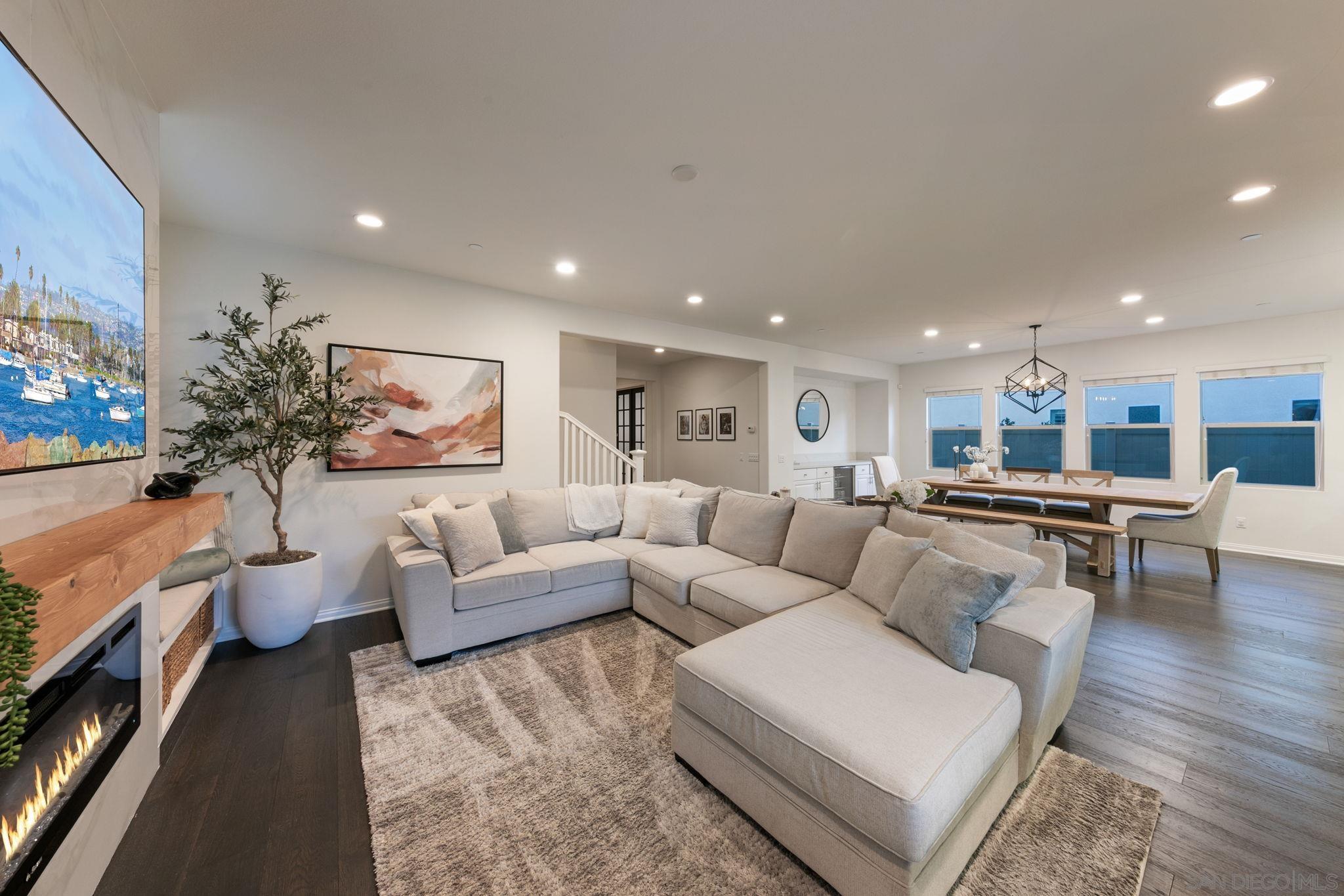 Detail Gallery Image 7 of 70 For 3035  Starry Night Drive, Escondido,  CA 92029 - 5 Beds | 4/1 Baths