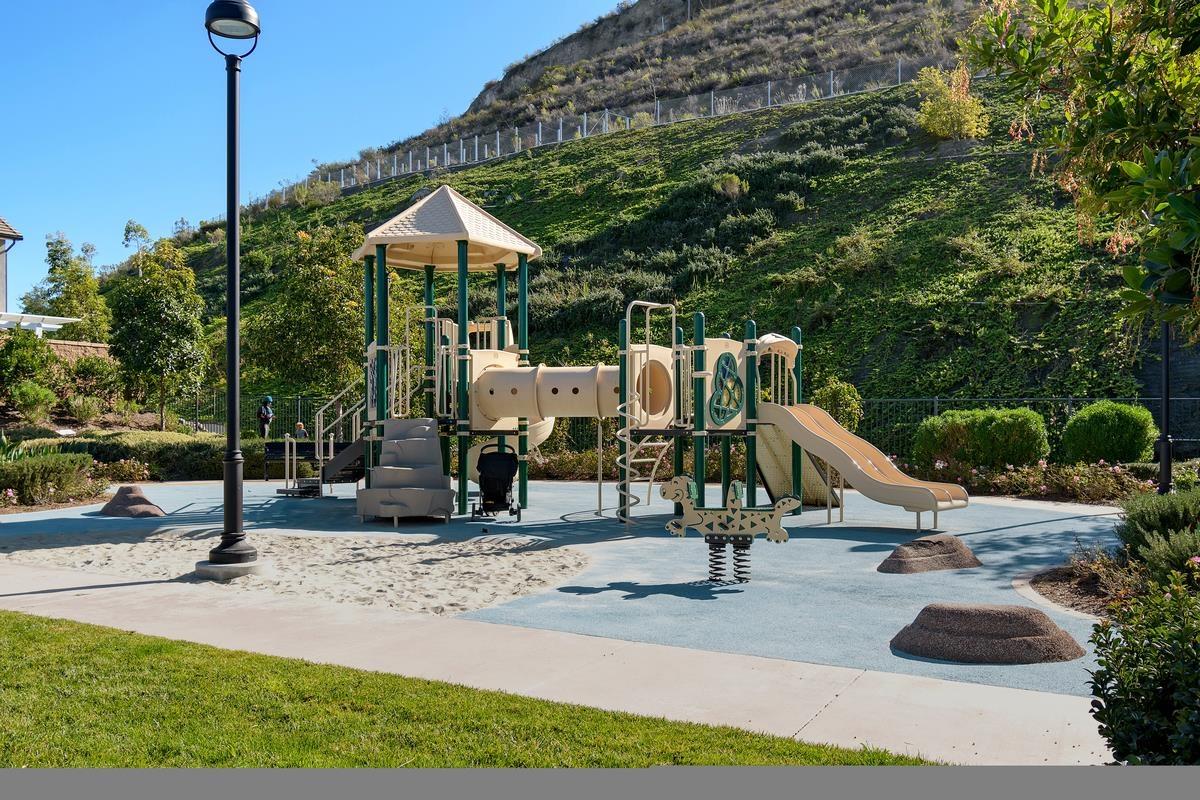 Detail Gallery Image 69 of 70 For 3035  Starry Night Drive, Escondido,  CA 92029 - 5 Beds | 4/1 Baths