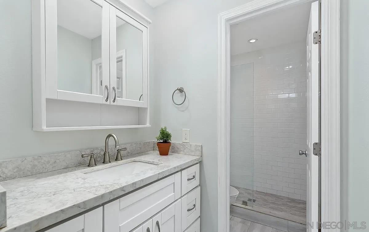 Detail Gallery Image 10 of 31 For 10669  San Diego Mission Rd  #203,  San Diego,  CA 92108 - 1 Beds | 1 Baths