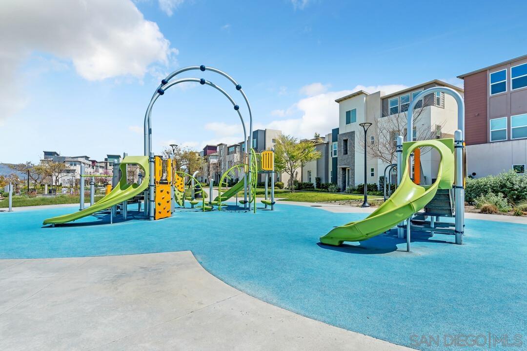 Detail Gallery Image 36 of 47 For 1842  Observation Way  #3,  Chula Vista,  CA 91915 - 3 Beds | 2/1 Baths