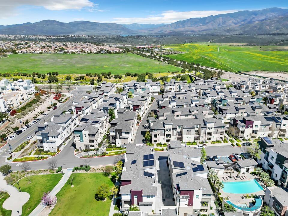 Detail Gallery Image 41 of 47 For 1842  Observation Way  #3,  Chula Vista,  CA 91915 - 3 Beds | 2/1 Baths