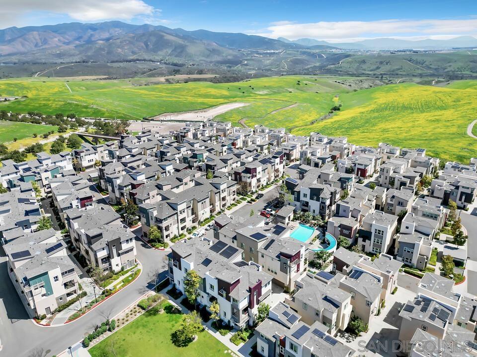 Detail Gallery Image 43 of 47 For 1842  Observation Way  #3,  Chula Vista,  CA 91915 - 3 Beds | 2/1 Baths