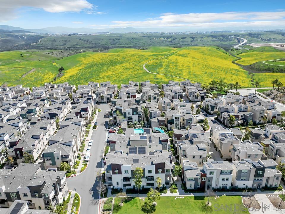 Detail Gallery Image 45 of 47 For 1842  Observation Way  #3,  Chula Vista,  CA 91915 - 3 Beds | 2/1 Baths