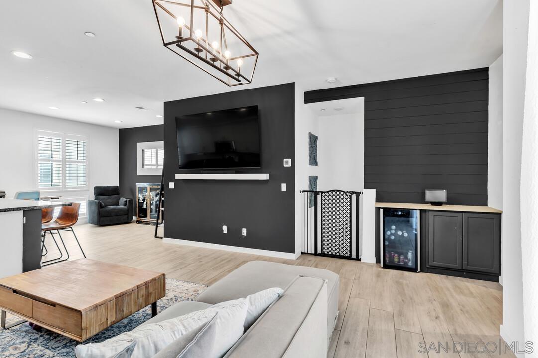 Detail Gallery Image 9 of 47 For 1842  Observation Way  #3,  Chula Vista,  CA 91915 - 3 Beds | 2/1 Baths