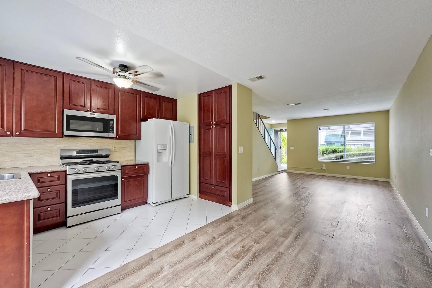 Front Image Thumbnail for SD250040504