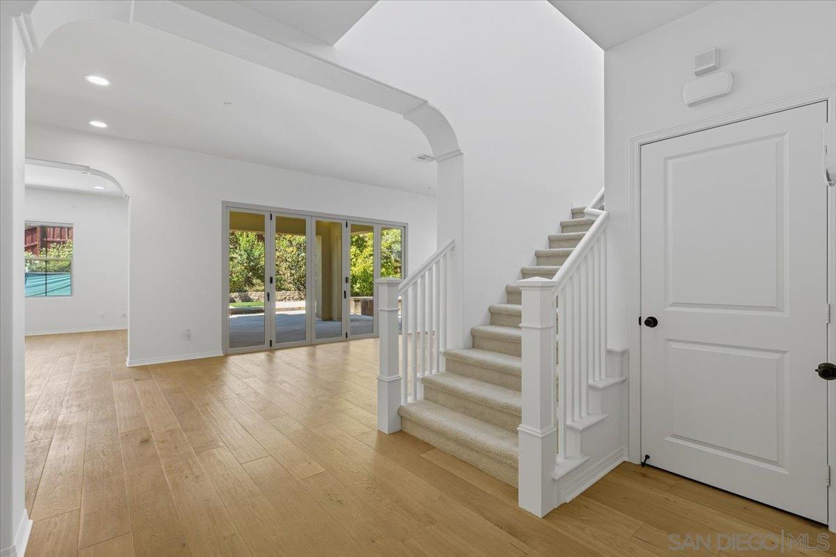 Detail Gallery Image 14 of 49 For 4249  Peralta St, Carlsbad,  CA 92010 - 4 Beds | 4/1 Baths