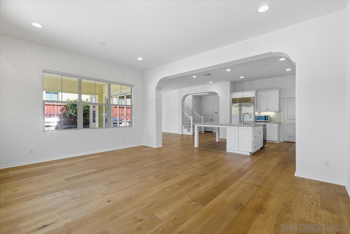 Detail Gallery Image 16 of 49 For 4249  Peralta St, Carlsbad,  CA 92010 - 4 Beds | 4/1 Baths