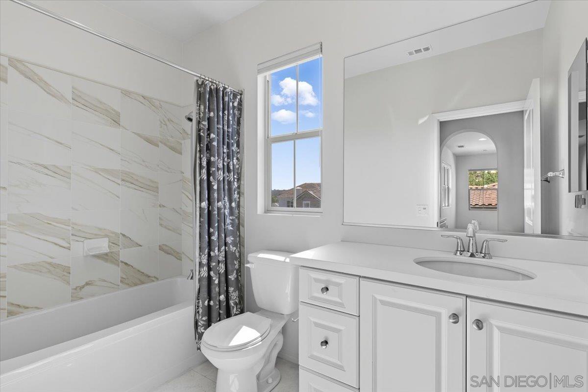 Detail Gallery Image 19 of 49 For 4249  Peralta St, Carlsbad,  CA 92010 - 4 Beds | 4/1 Baths