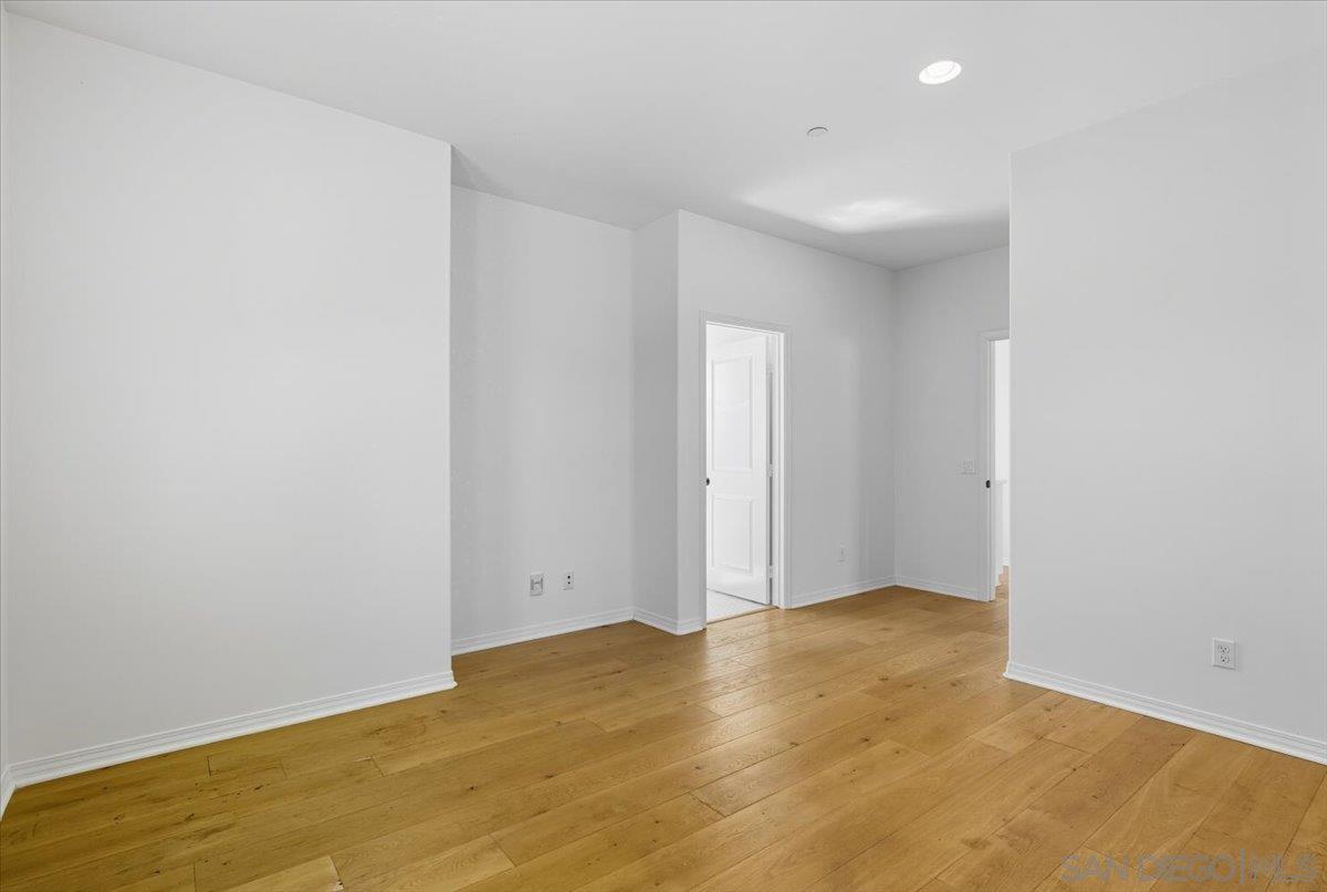 Detail Gallery Image 22 of 49 For 4249  Peralta St, Carlsbad,  CA 92010 - 4 Beds | 4/1 Baths