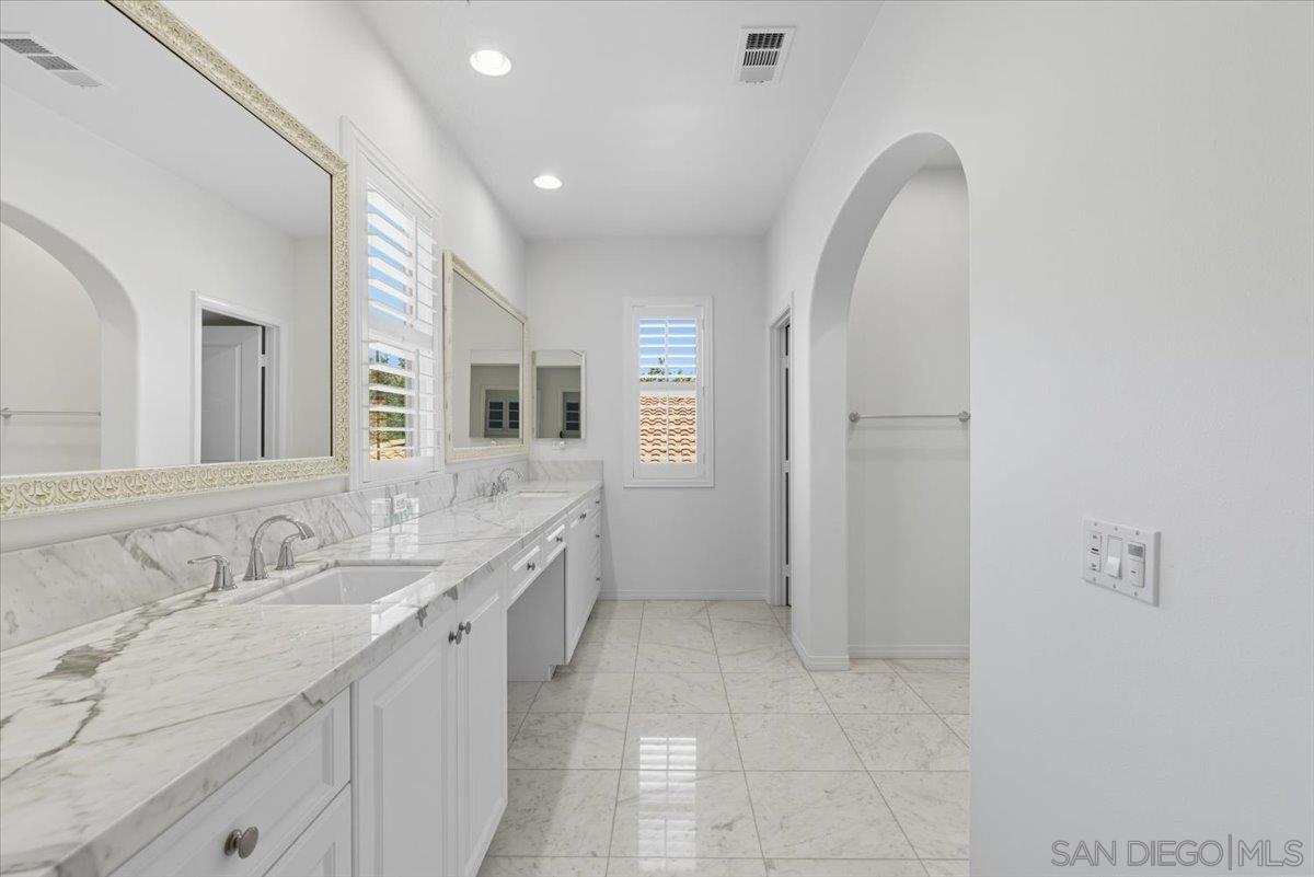 Detail Gallery Image 29 of 49 For 4249  Peralta St, Carlsbad,  CA 92010 - 4 Beds | 4/1 Baths