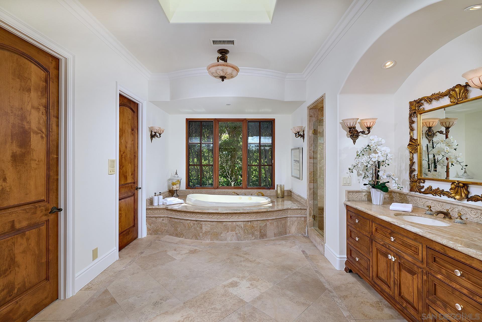 Detail Gallery Image 28 of 54 For 14155  Biscayne Pl, Poway,  CA 92064 - 7 Beds | 6/1 Baths