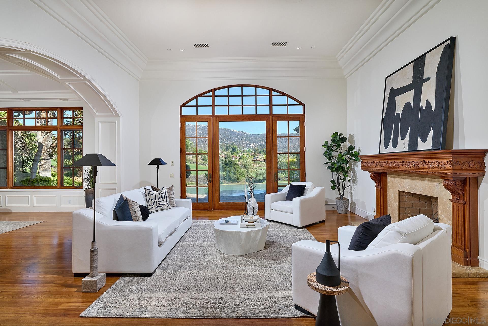 Detail Gallery Image 9 of 54 For 14155  Biscayne Pl, Poway,  CA 92064 - 7 Beds | 6/1 Baths