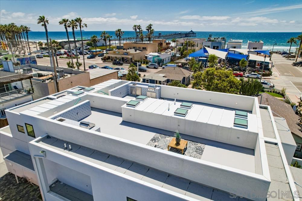 Detail Gallery Image 35 of 39 For 121  Date Ave, Imperial Beach,  CA 91932 - 3 Beds | 3 Baths