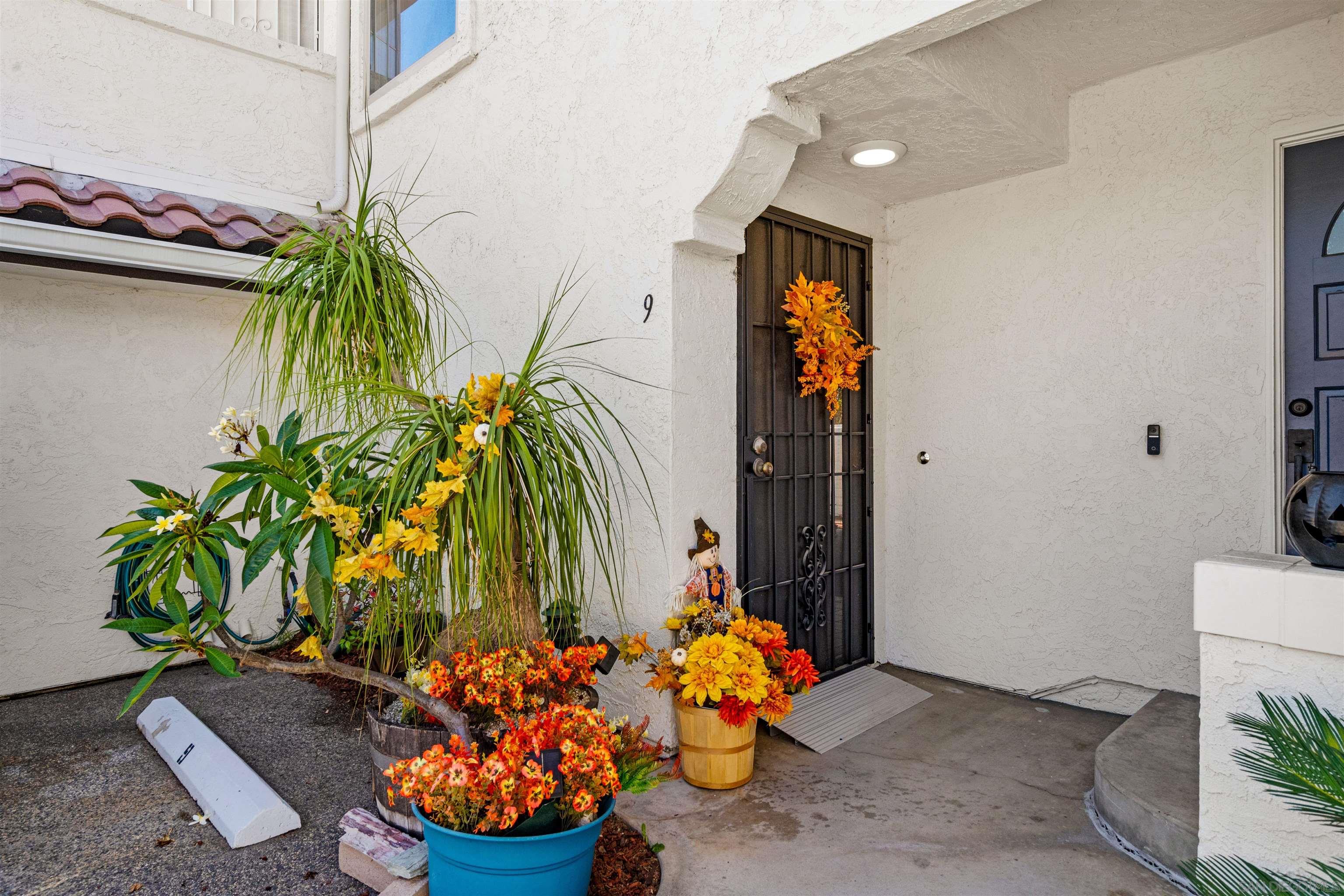 Front Image Thumbnail for SD250040565