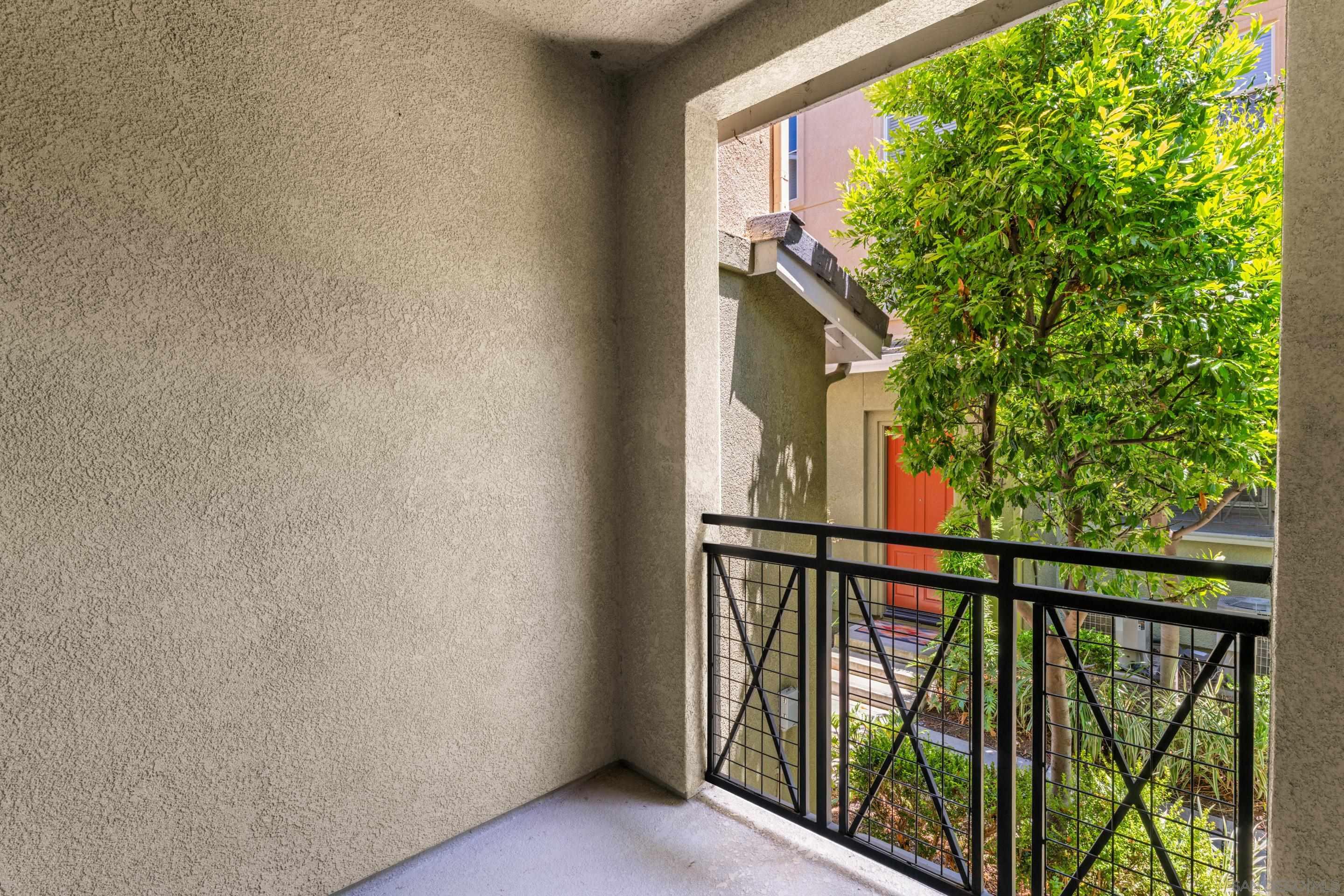 Detail Gallery Image 10 of 44 For 4952  Haight Terrace, San Diego,  CA 92123 - 2 Beds | 2 Baths