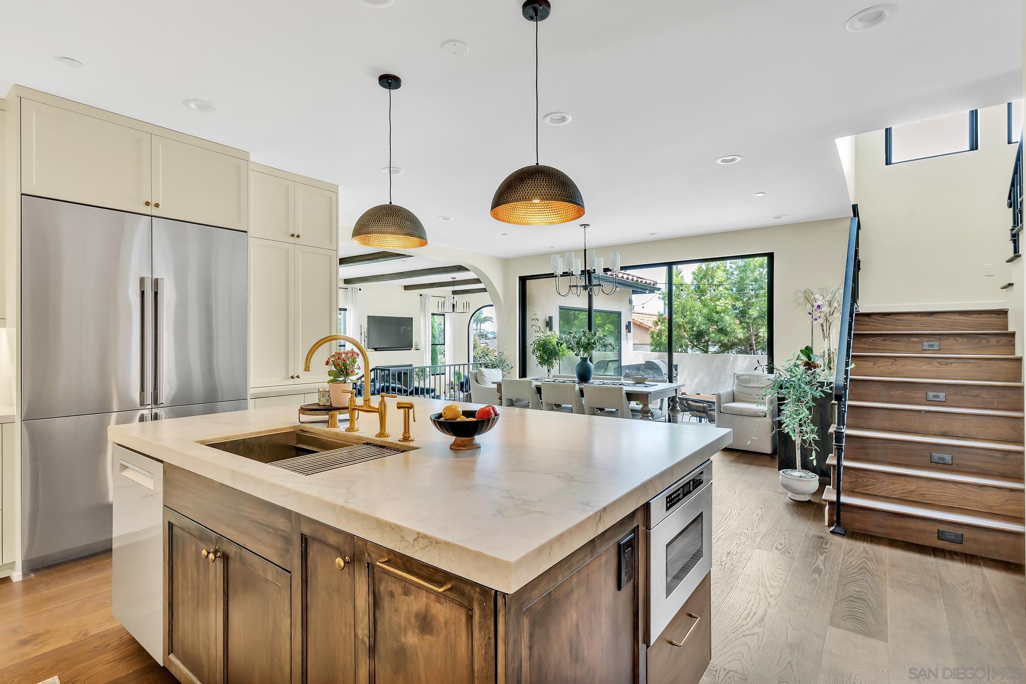 Detail Gallery Image 22 of 56 For 3345  Elliott St, San Diego,  CA 92106 - 4 Beds | 4 Baths