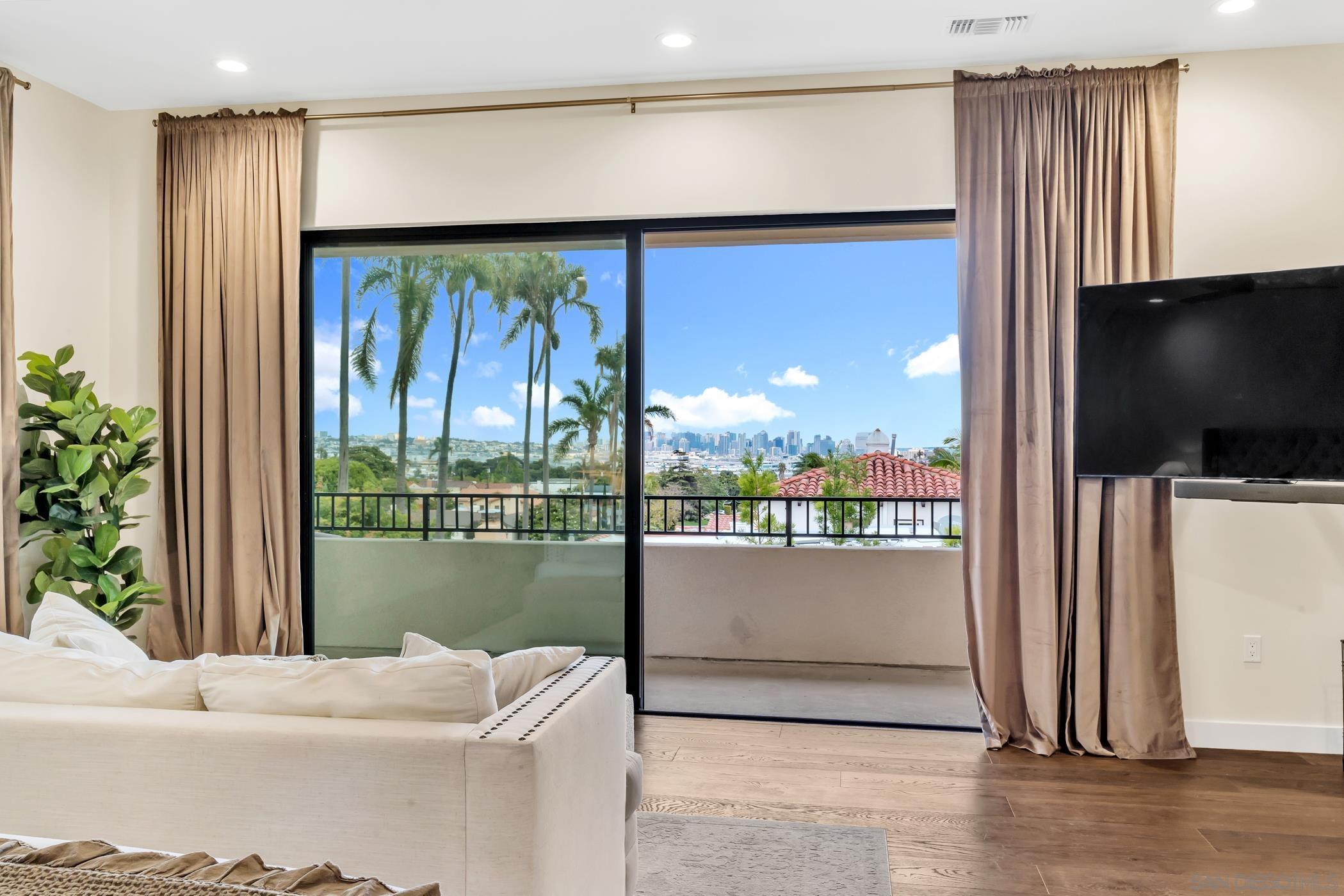 Detail Gallery Image 37 of 56 For 3345  Elliott St, San Diego,  CA 92106 - 4 Beds | 4 Baths