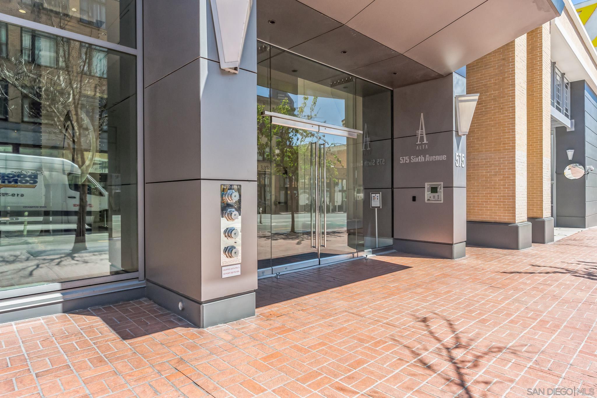 Front Image Thumbnail for SD250040597