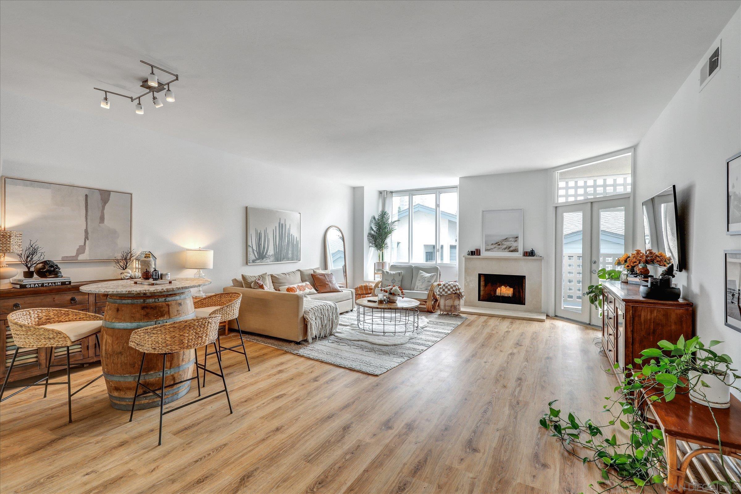 Detail Gallery Image 5 of 31 For 4018  Nobel Dr  #204,  San Diego,  CA 92122 - 2 Beds | 2 Baths