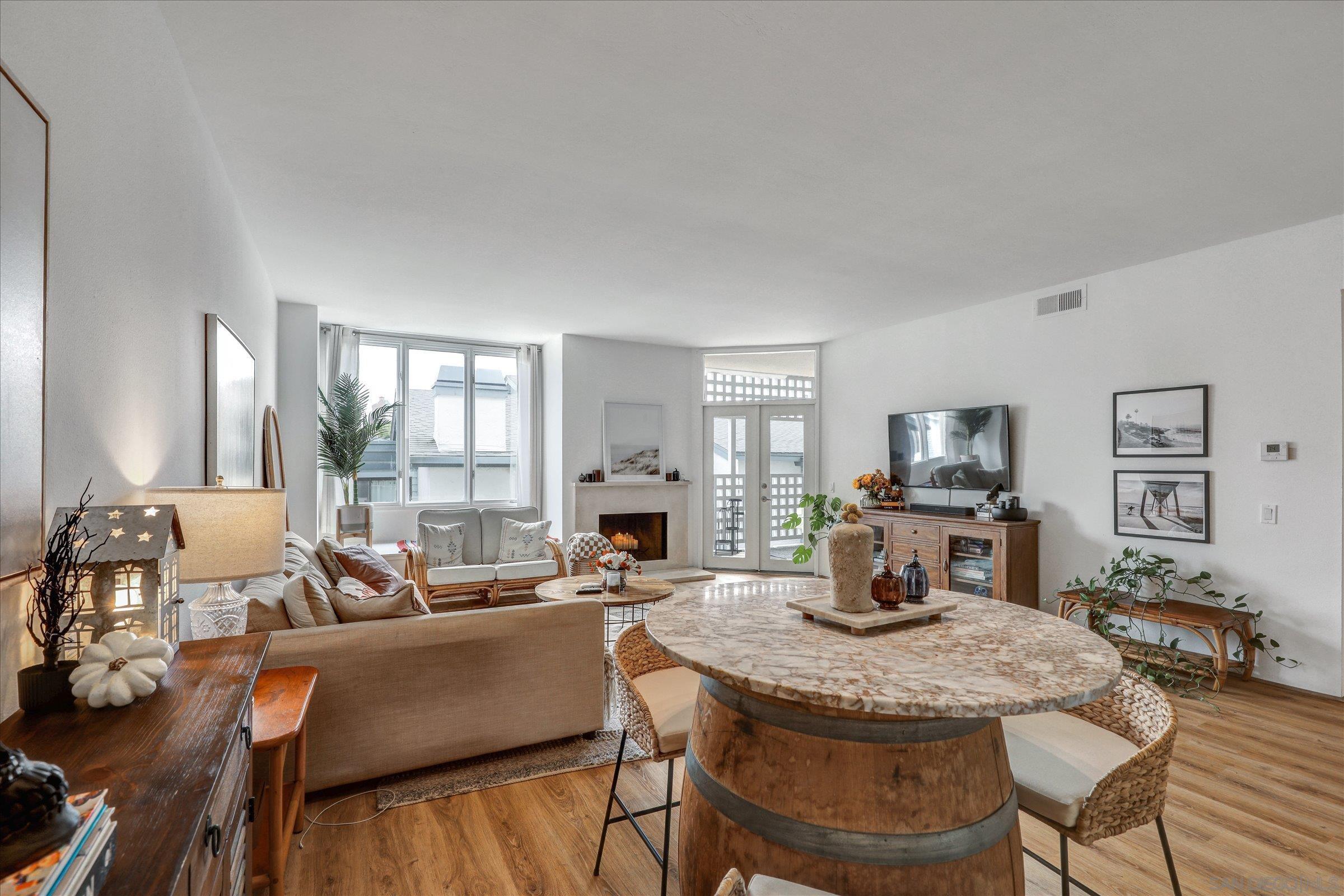 Detail Gallery Image 8 of 31 For 4018  Nobel Dr  #204,  San Diego,  CA 92122 - 2 Beds | 2 Baths