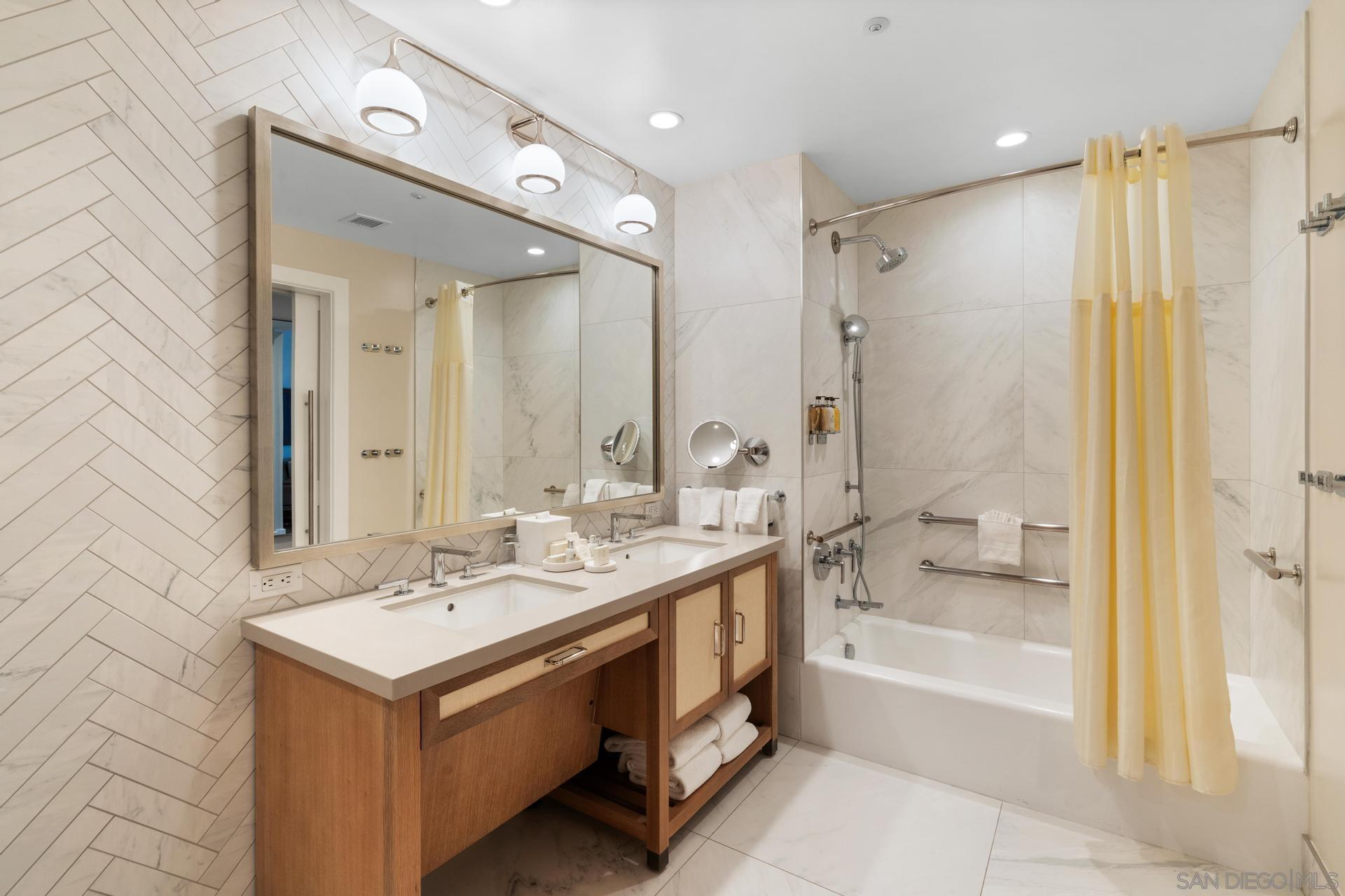 Detail Gallery Image 26 of 48 For 1500  Orange Avenue  #42,  Coronado,  CA 92118 - 2 Beds | 2 Baths