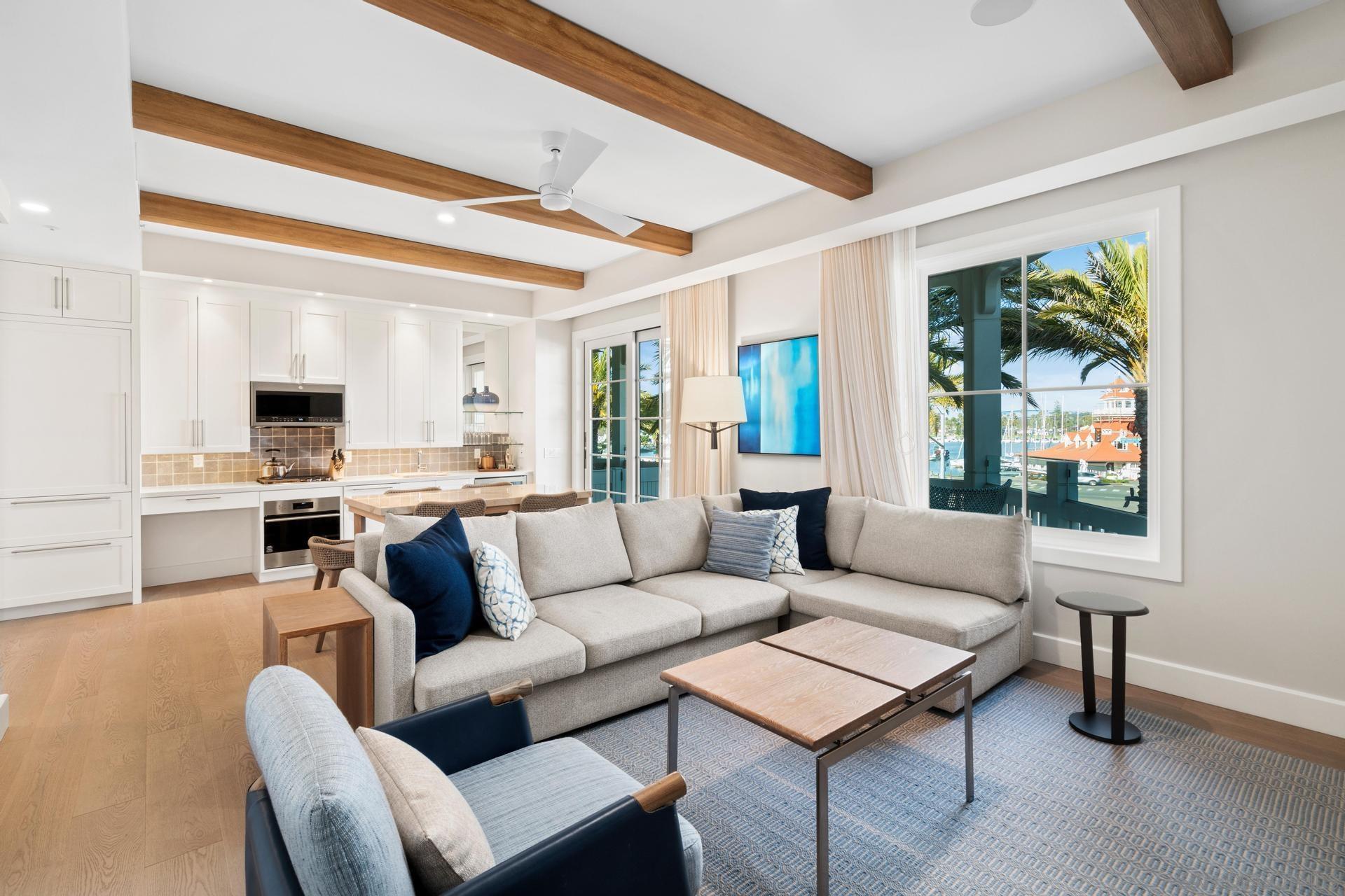 Detail Gallery Image 6 of 48 For 1500  Orange Avenue  #42,  Coronado,  CA 92118 - 2 Beds | 2 Baths