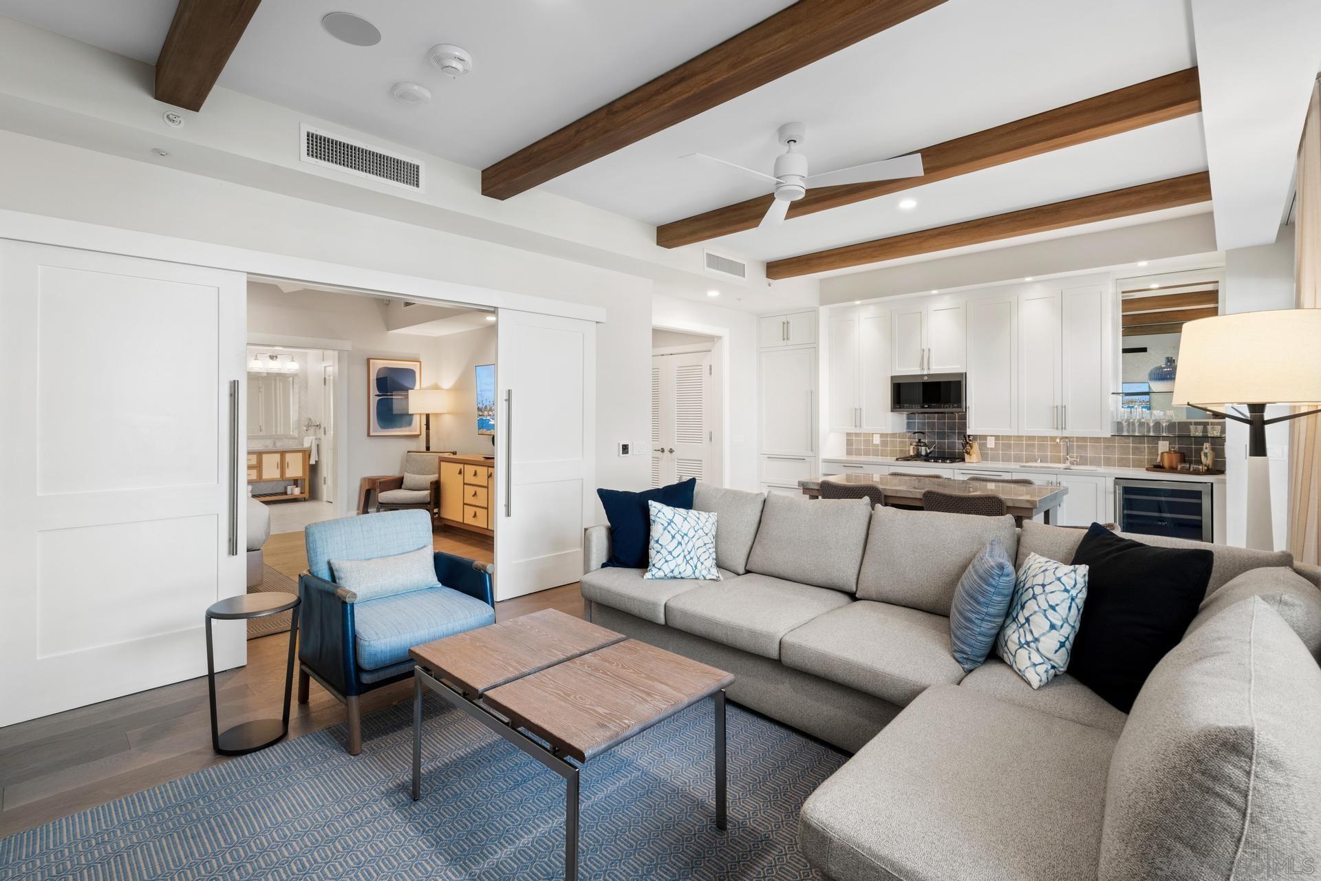 Detail Gallery Image 7 of 48 For 1500  Orange Avenue  #42,  Coronado,  CA 92118 - 2 Beds | 2 Baths