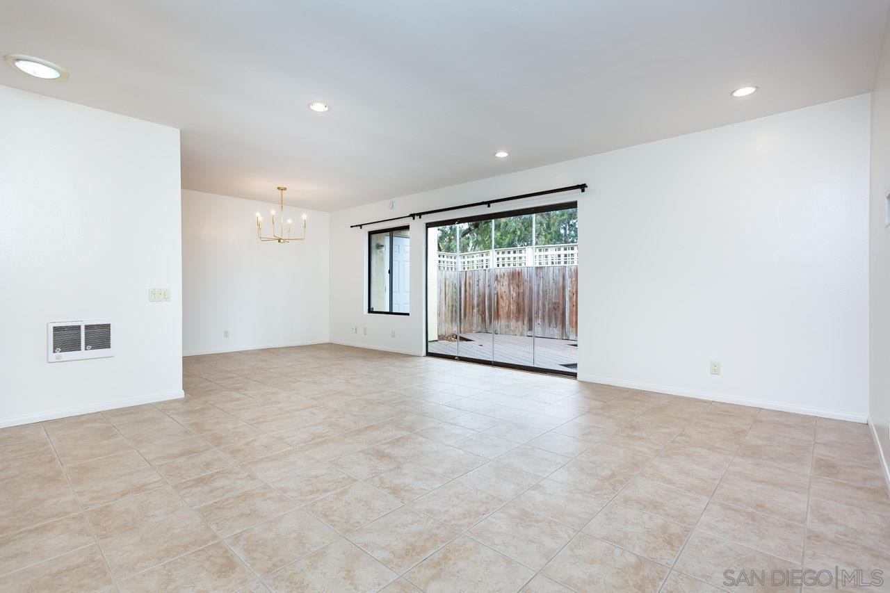 Detail Gallery Image 3 of 29 For 4371  Caminito Del Diamante  #88,  San Diego,  CA 92121 - 2 Beds | 1 Baths