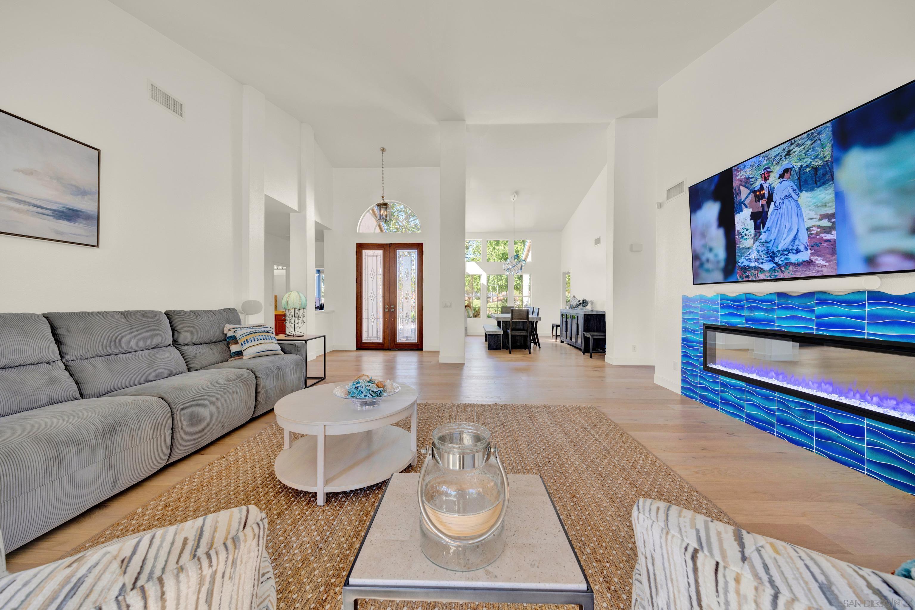 Detail Gallery Image 14 of 75 For 14265  Sandhill Rd, Poway,  CA 92064 - 6 Beds | 4 Baths