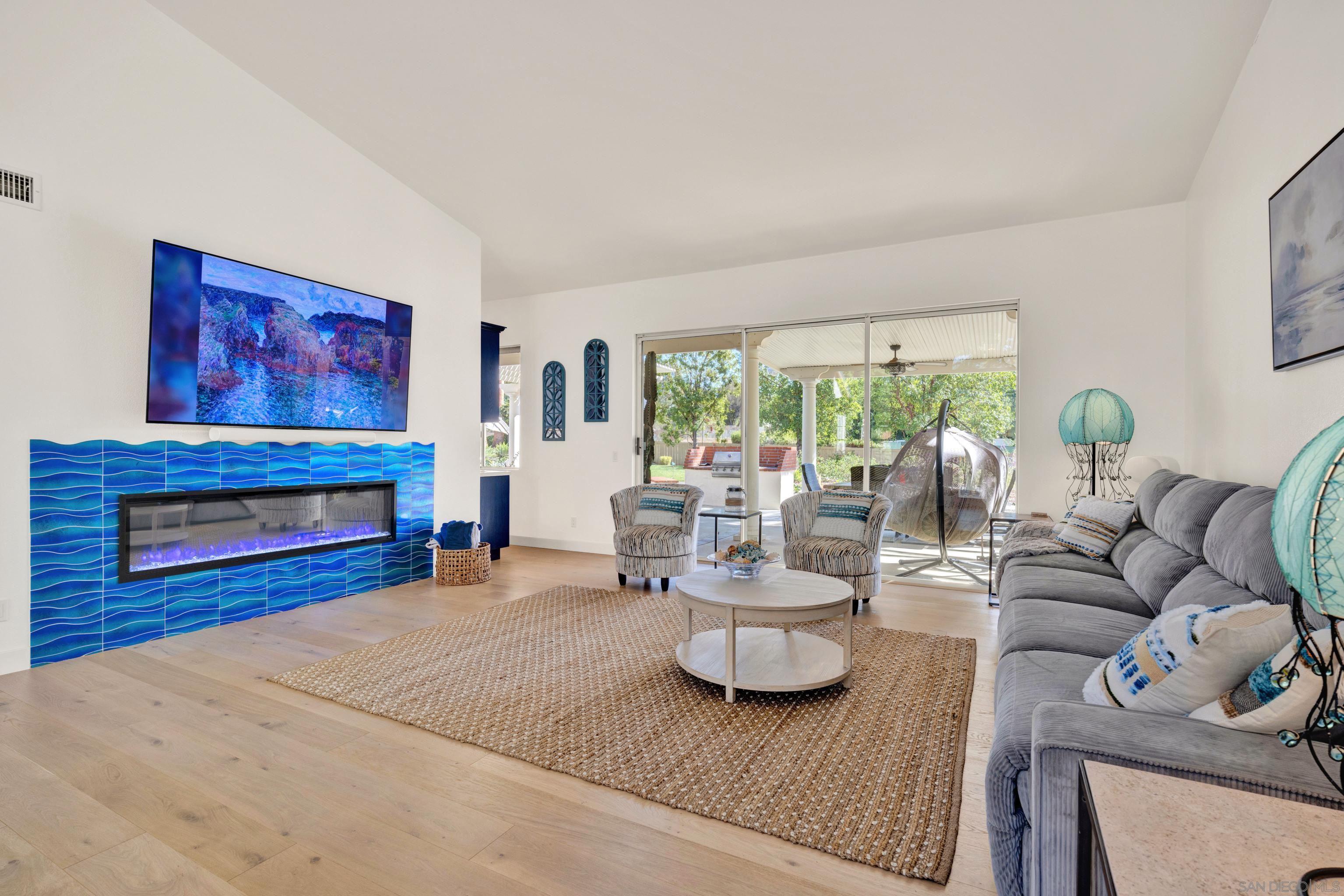 Detail Gallery Image 15 of 75 For 14265  Sandhill Rd, Poway,  CA 92064 - 6 Beds | 4 Baths