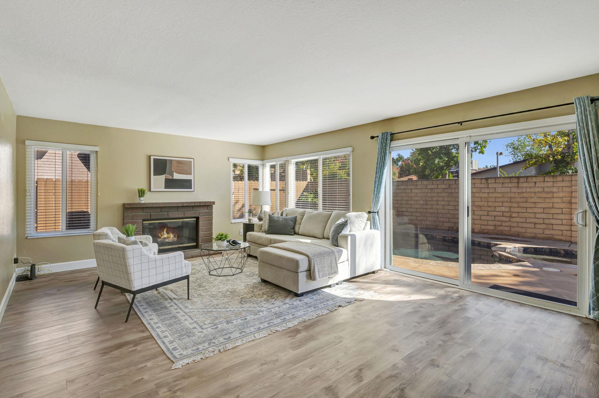 Detail Gallery Image 8 of 33 For 13403  Little Dawn Ln, Poway,  CA 92064 - 4 Beds | 2/1 Baths