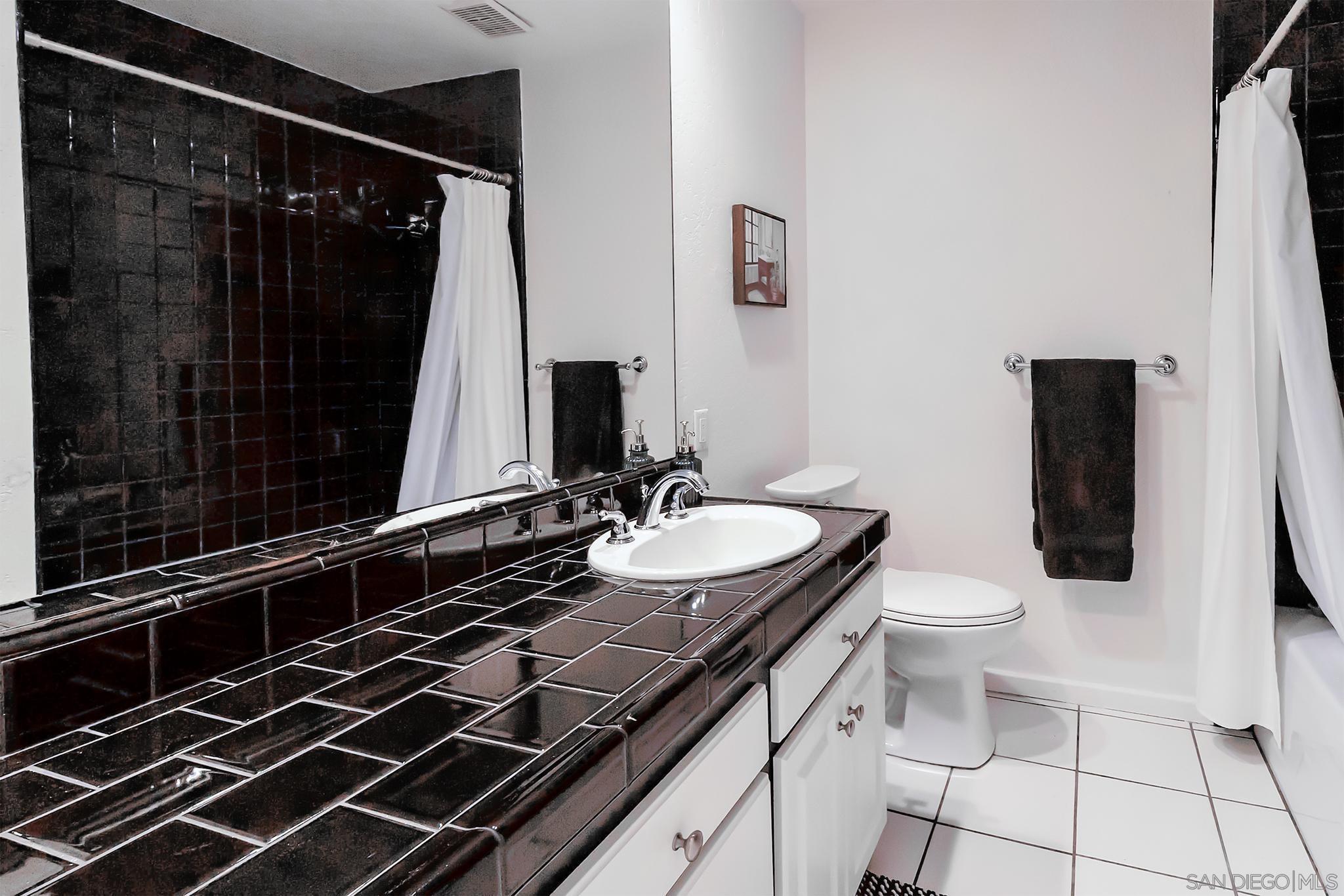 Detail Gallery Image 18 of 35 For 10028  Resmar Pl, La Mesa,  CA 91941 - 3 Beds | 2 Baths