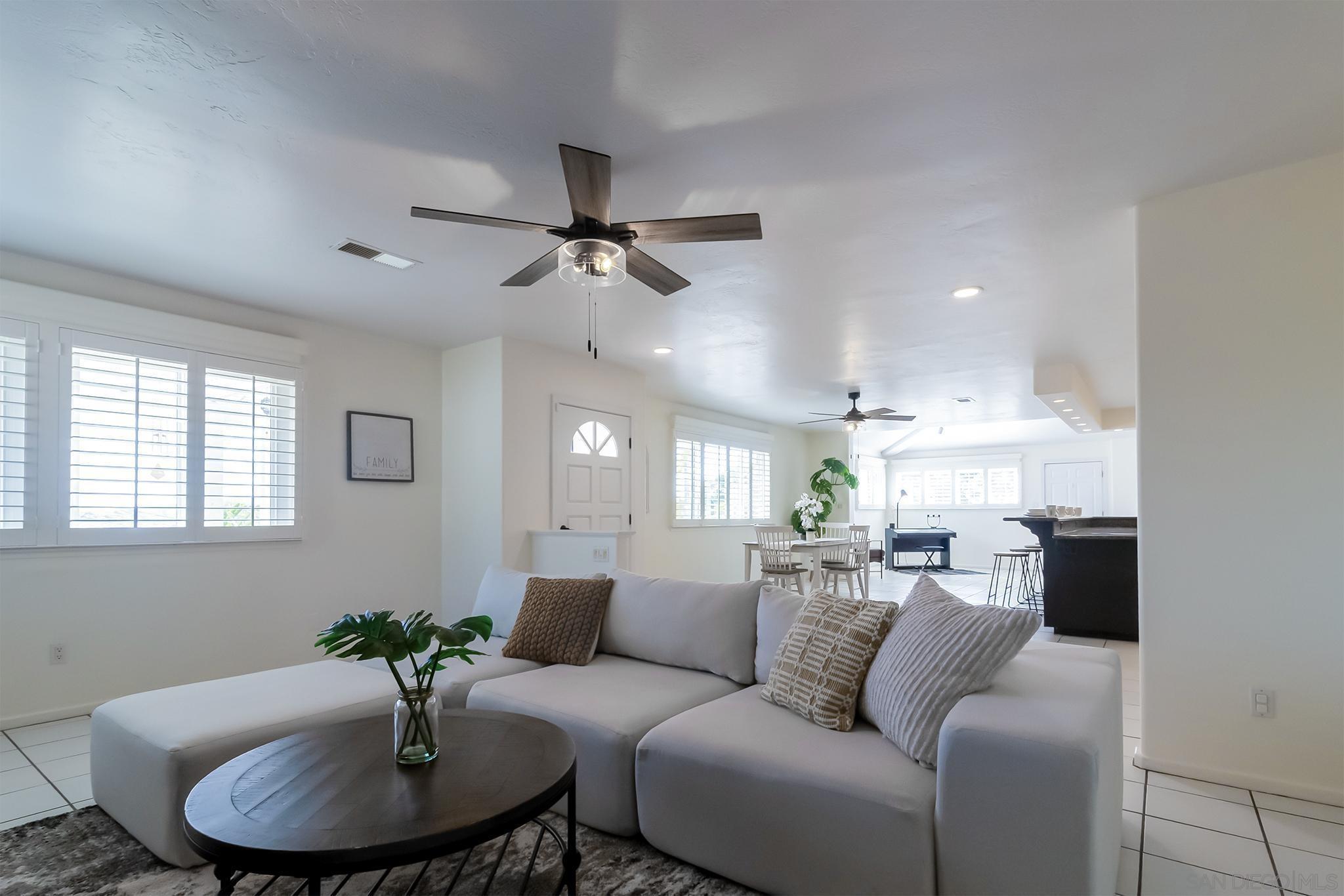 Detail Gallery Image 6 of 35 For 10028  Resmar Pl, La Mesa,  CA 91941 - 3 Beds | 2 Baths