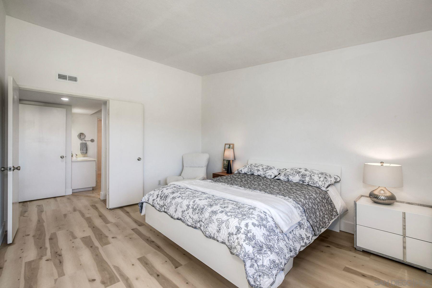 Detail Gallery Image 15 of 37 For 12250  Corte Sabio  2304, San Diego,  CA 92128 - 2 Beds | 2 Baths