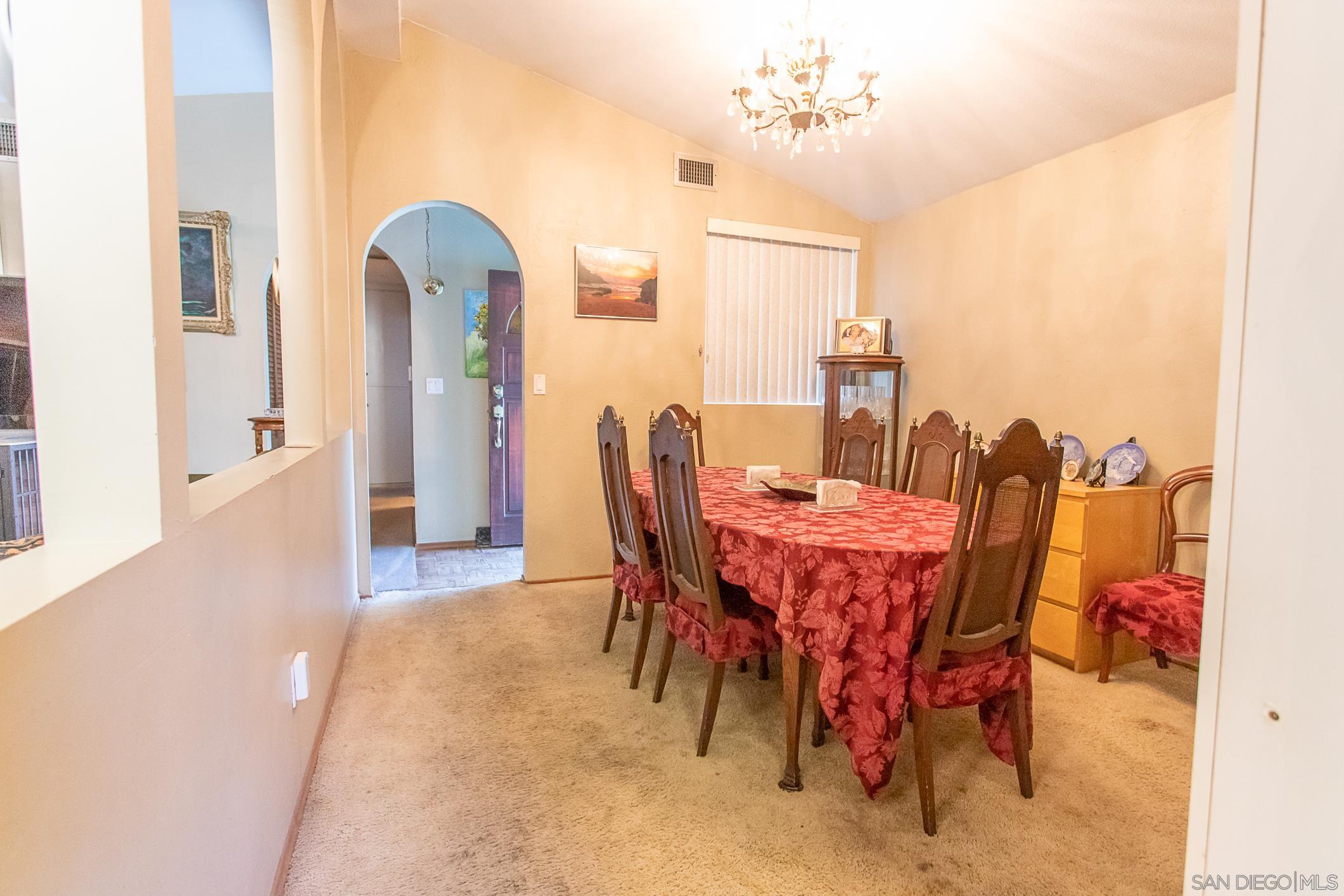 Detail Gallery Image 19 of 40 For 8419  Hudson Dr., San Diego,  CA 92119 - 3 Beds | 2 Baths