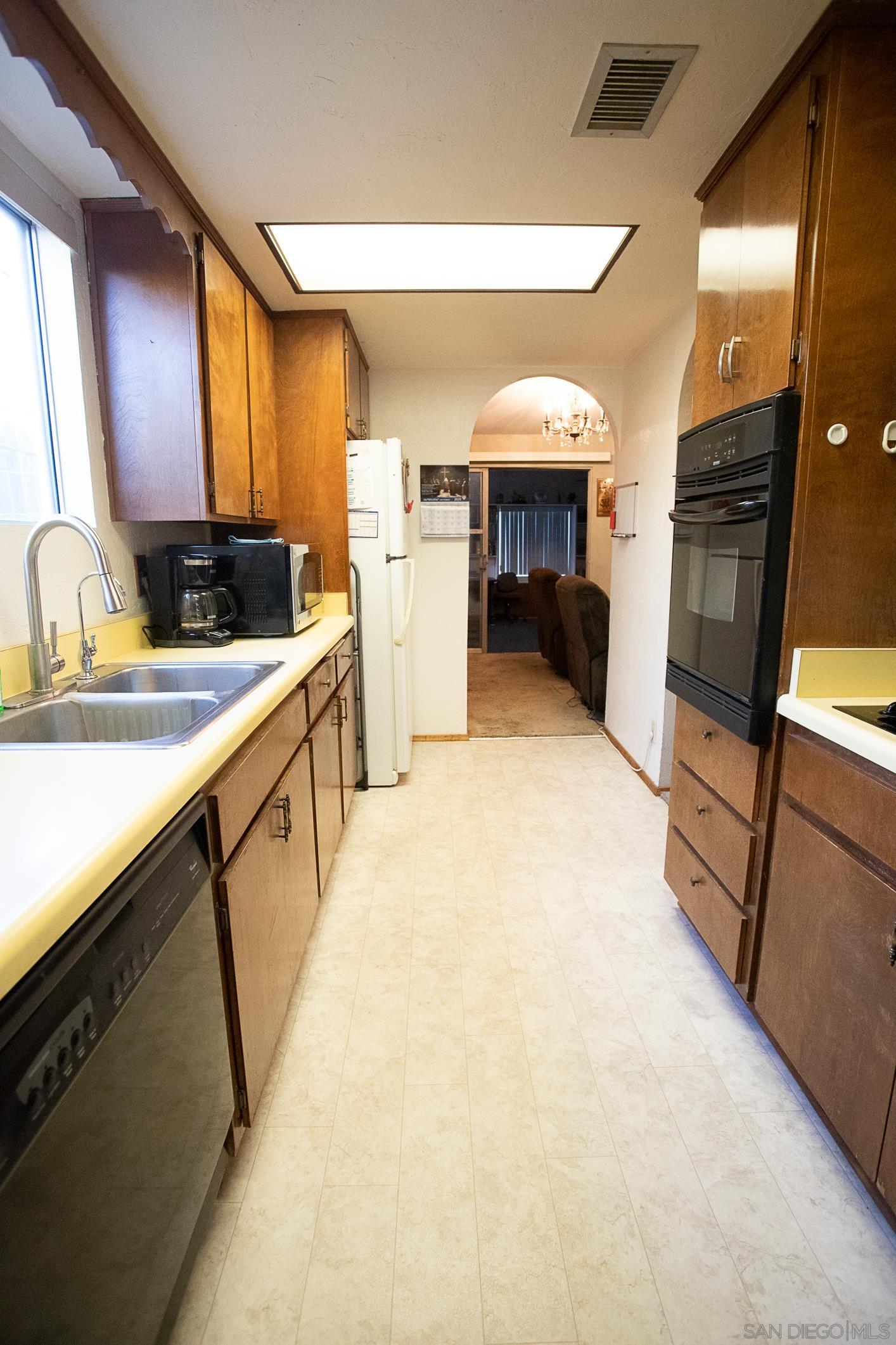 Detail Gallery Image 25 of 40 For 8419  Hudson Dr., San Diego,  CA 92119 - 3 Beds | 2 Baths