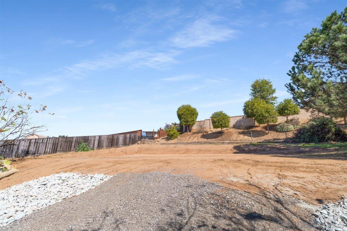 Detail Gallery Image 45 of 61 For 1756  Alhudson Dr, Escondido,  CA 92029 - 5 Beds | 3 Baths