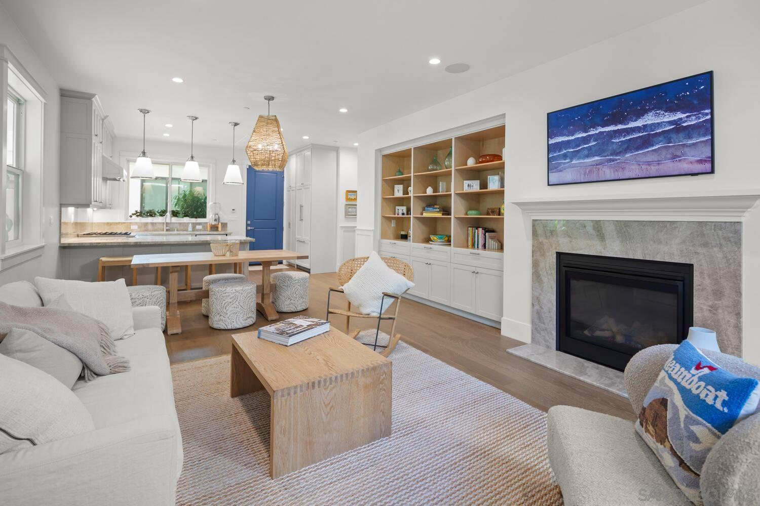 Front Image Thumbnail for SD250040690