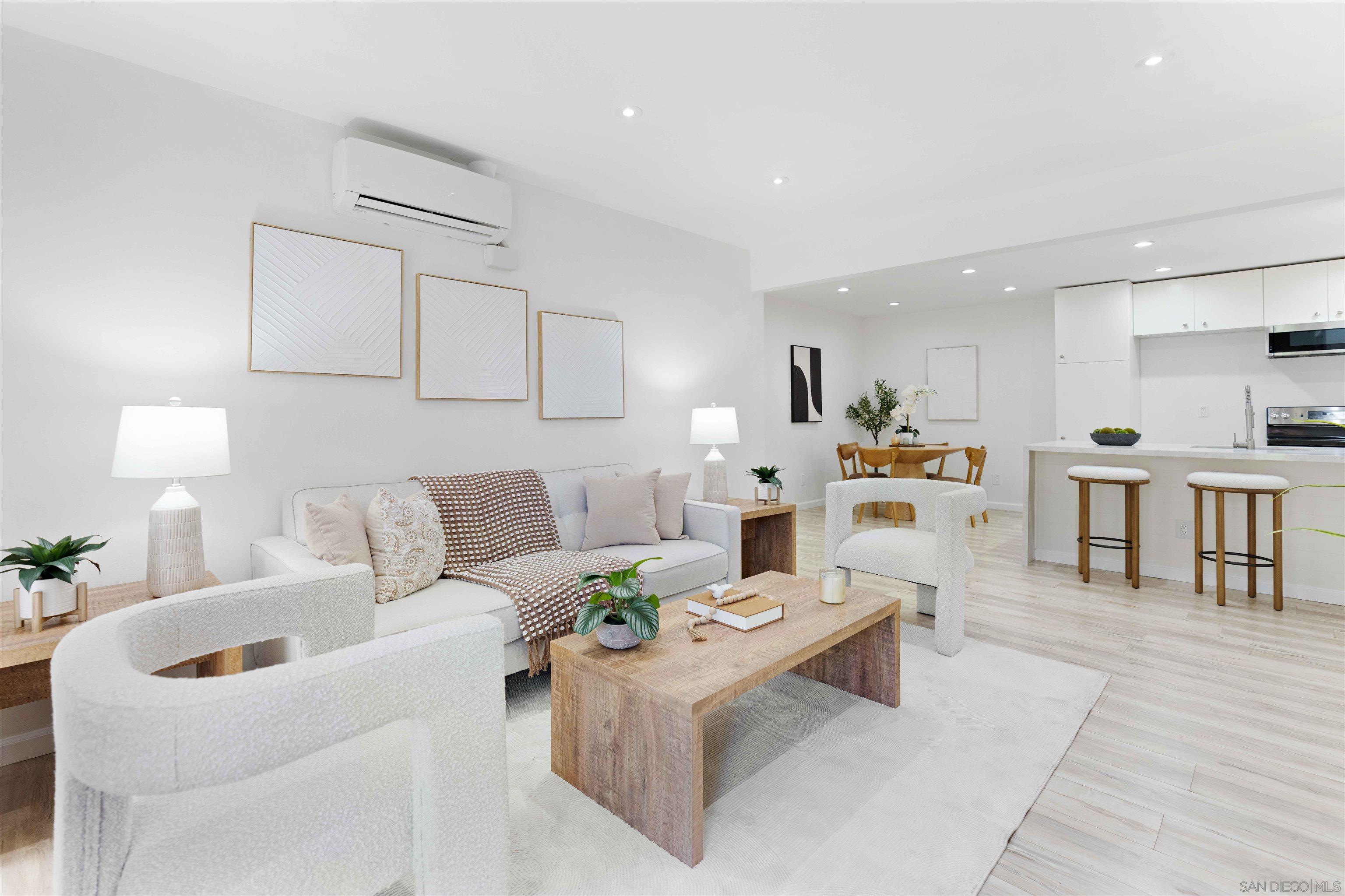 Front Image Thumbnail for SD250040708