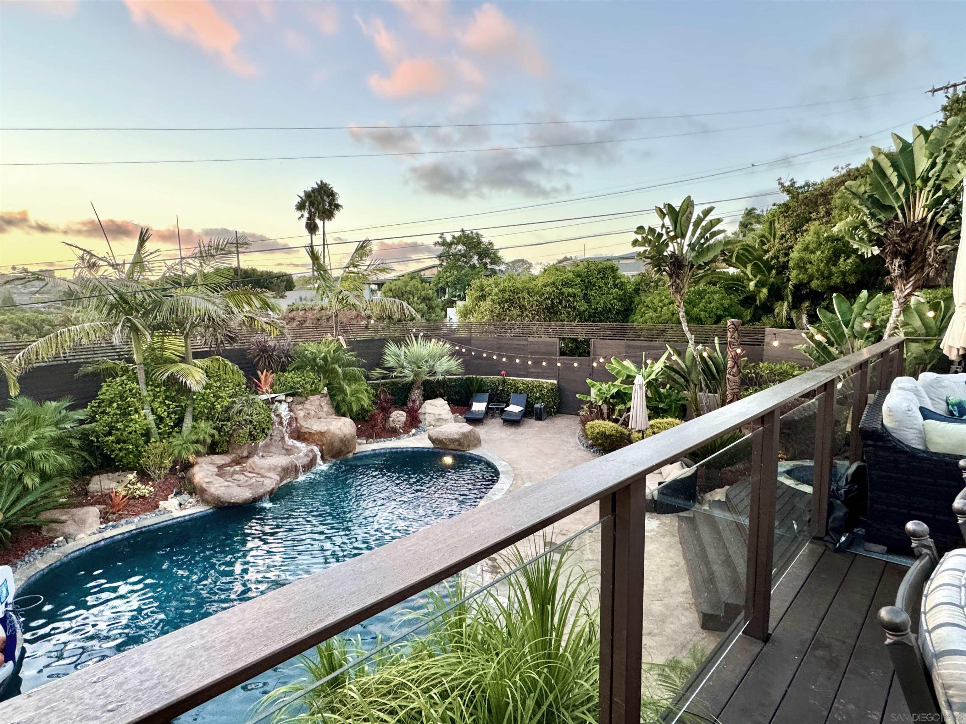 Front Image Thumbnail for SD250040713