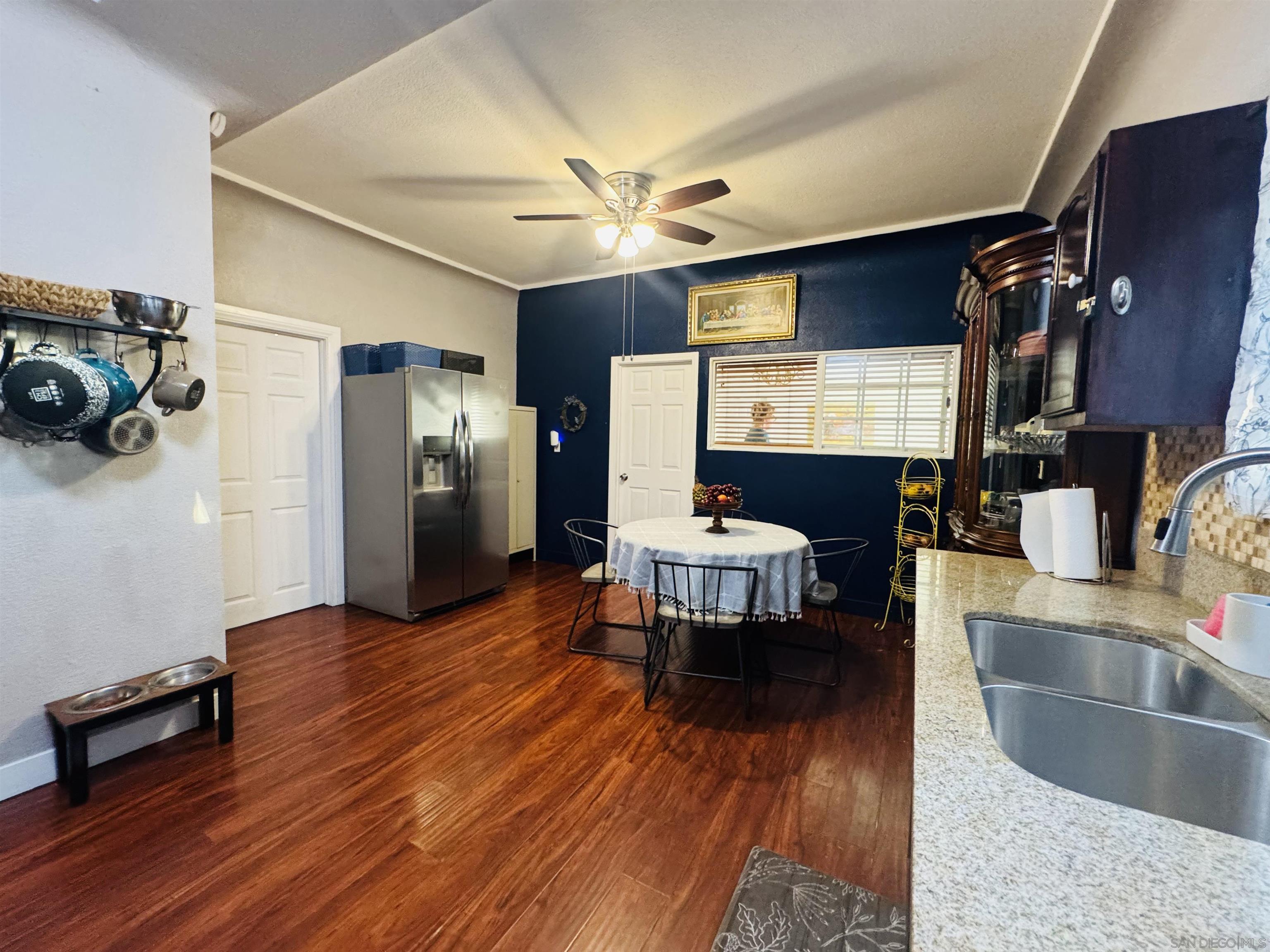 Detail Gallery Image 11 of 64 For 2607  Darwin Ave, Los Angeles,  CA 90031 - 7 Beds | 3 Baths