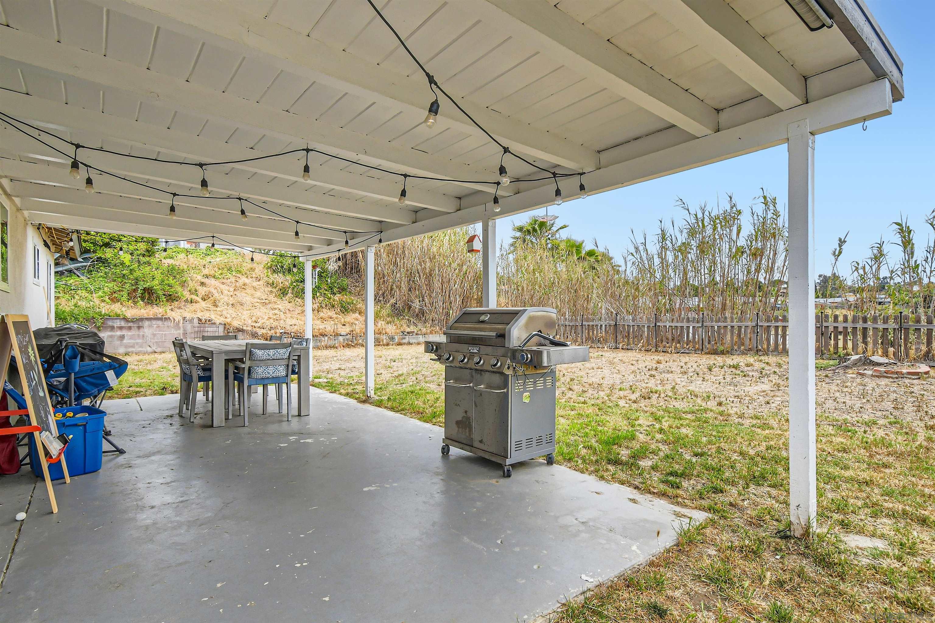 Detail Gallery Image 25 of 26 For 284  Middlebush Dr, San Diego,  CA 92114 - 3 Beds | 2 Baths