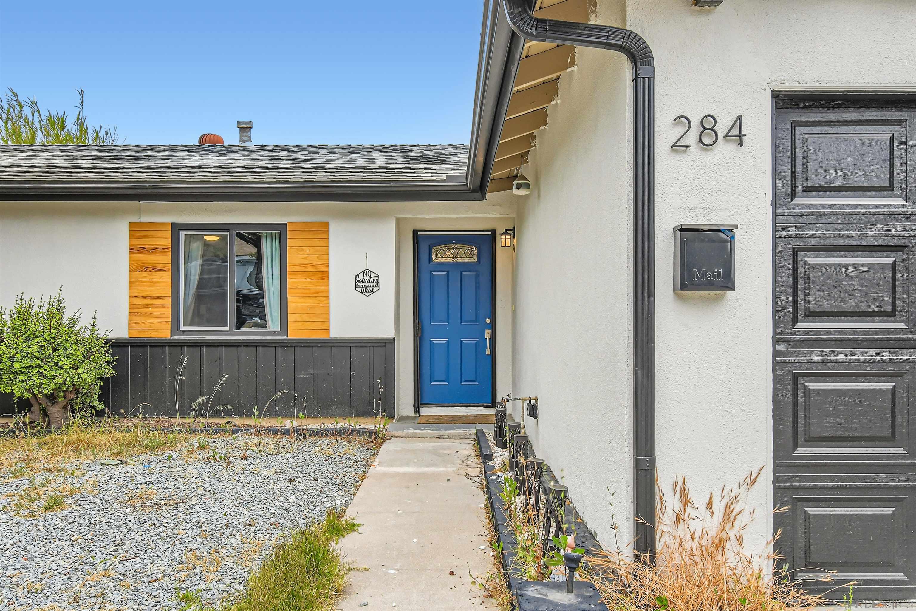 Detail Gallery Image 5 of 26 For 284  Middlebush Dr, San Diego,  CA 92114 - 3 Beds | 2 Baths