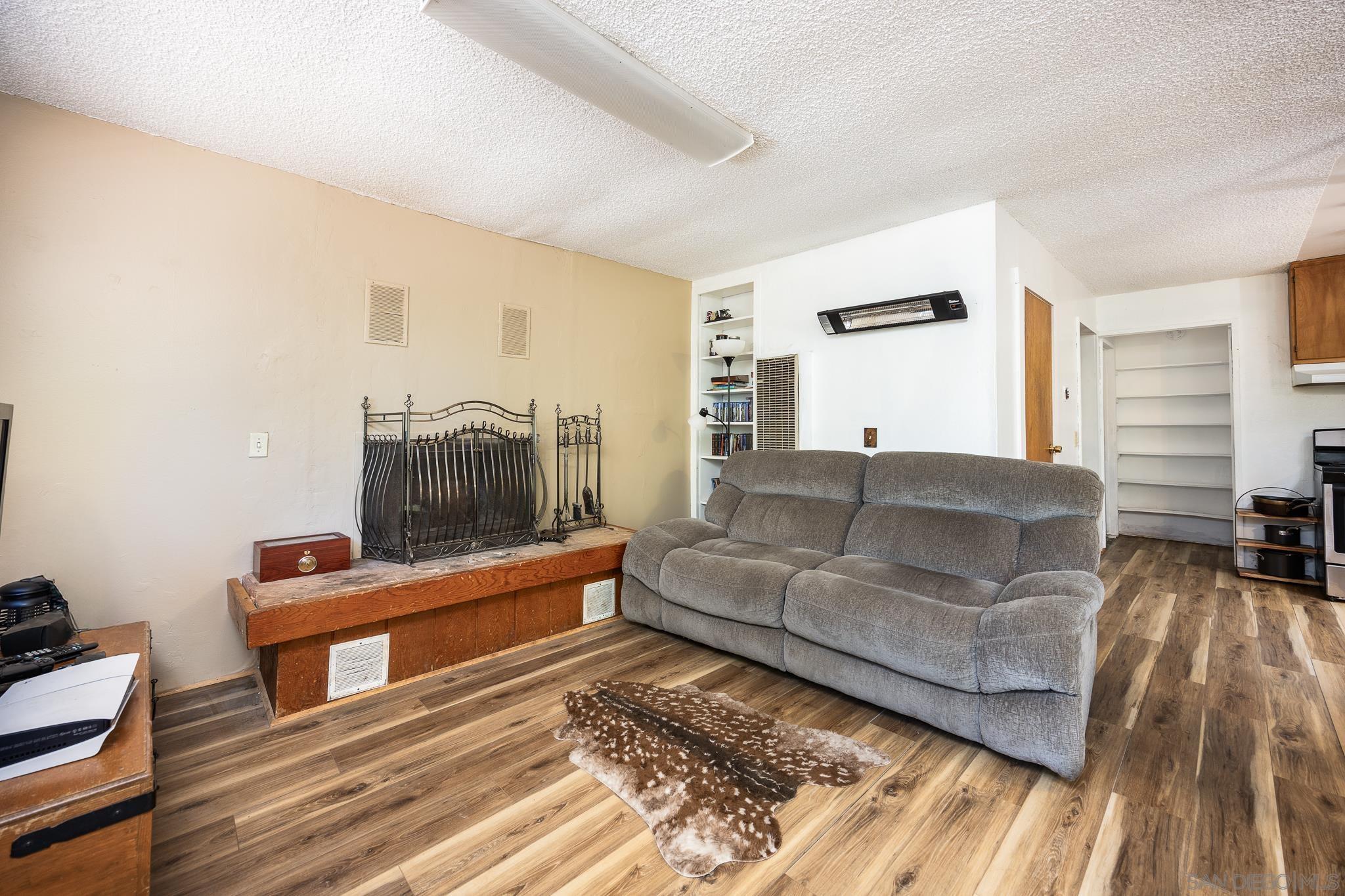 Detail Gallery Image 7 of 35 For 21824  Crestline Rd, Palomar Mountain,  CA 92060 - 3 Beds | 1/1 Baths