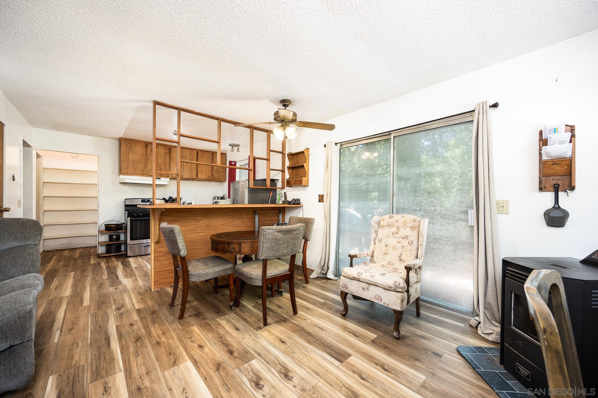 Detail Gallery Image 10 of 35 For 21824  Crestline Rd, Palomar Mountain,  CA 92060 - 3 Beds | 1/1 Baths