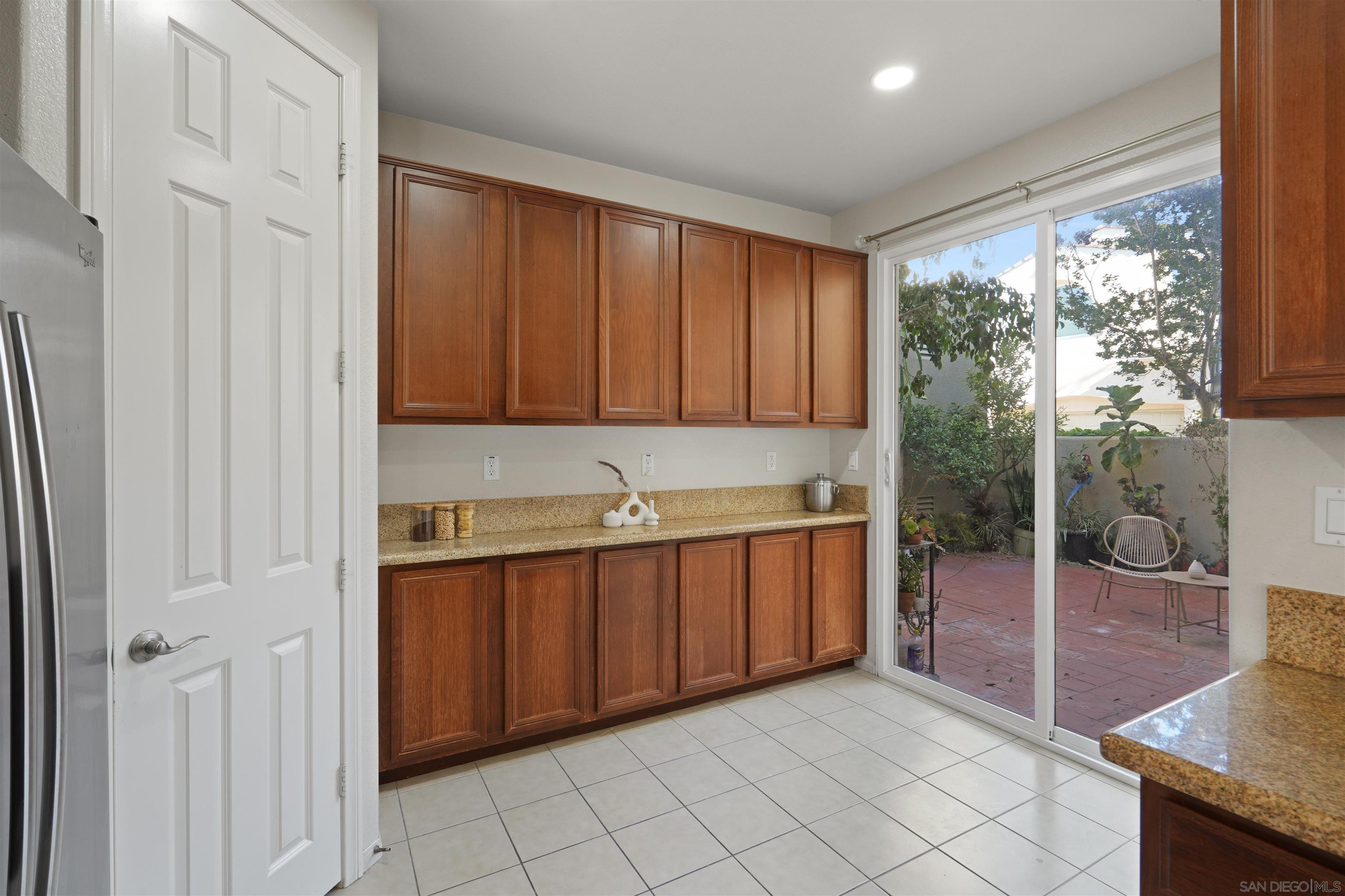 Detail Gallery Image 17 of 34 For 1445  Caminito Sicilia, Chula Vista,  CA 91915 - 4 Beds | 2/1 Baths