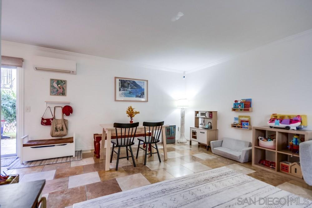 Detail Gallery Image 8 of 32 For 7830  Nightingale Way, San Diego,  CA 92123 - 2 Beds | 2/1 Baths