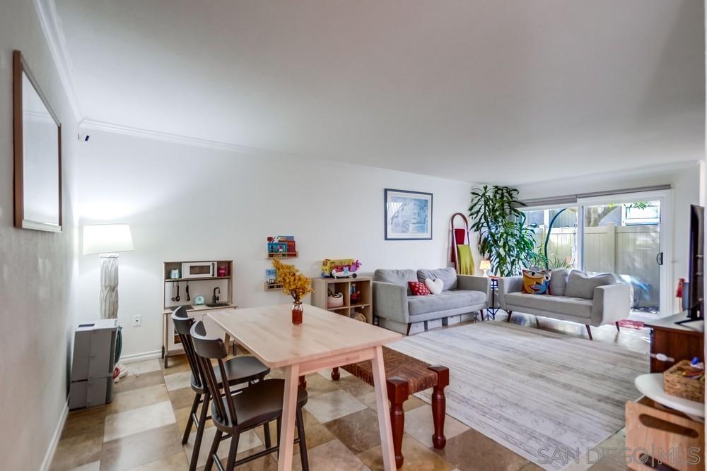 Detail Gallery Image 9 of 32 For 7830  Nightingale Way, San Diego,  CA 92123 - 2 Beds | 2/1 Baths